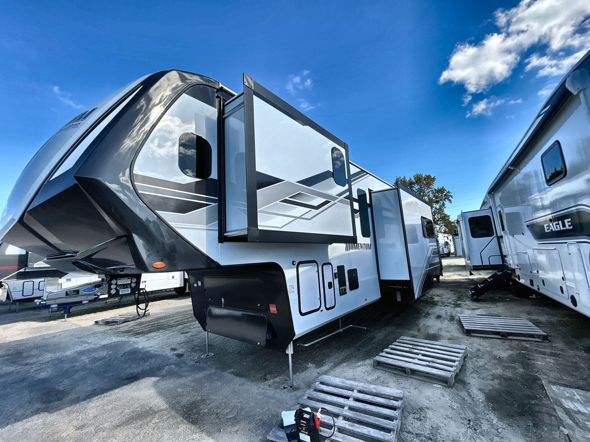 2026 Grand Design Momentum M-Class 395MS - New Fifth Wheel For Sale by Blue Compass RV Beaumont in Vidor, Texas