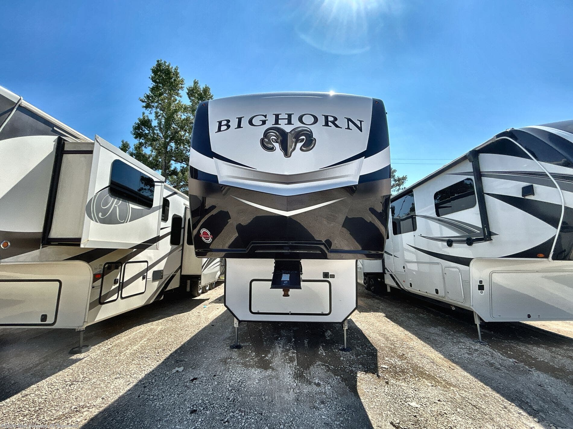 2021 Bighorn 3870FB by Heartland from Blue Compass RV Beaumont in Vidor, Texas