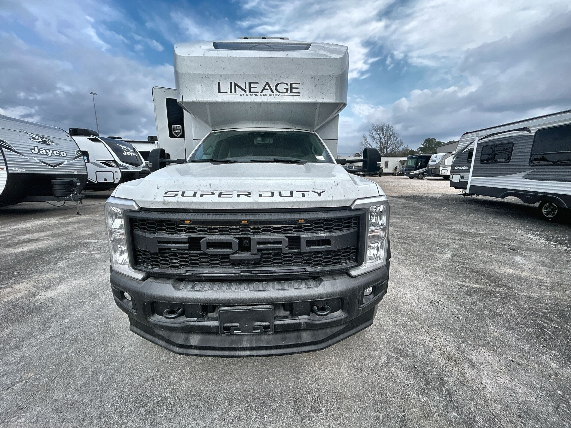 2026 Grand Design Lineage 31ZW - New Class C For Sale by Blue Compass RV Beaumont in Vidor, Texas