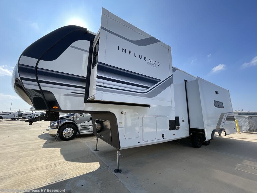 2026 Influence 3003RL by Grand Design from Blue Compass RV Beaumont in Vidor, Texas