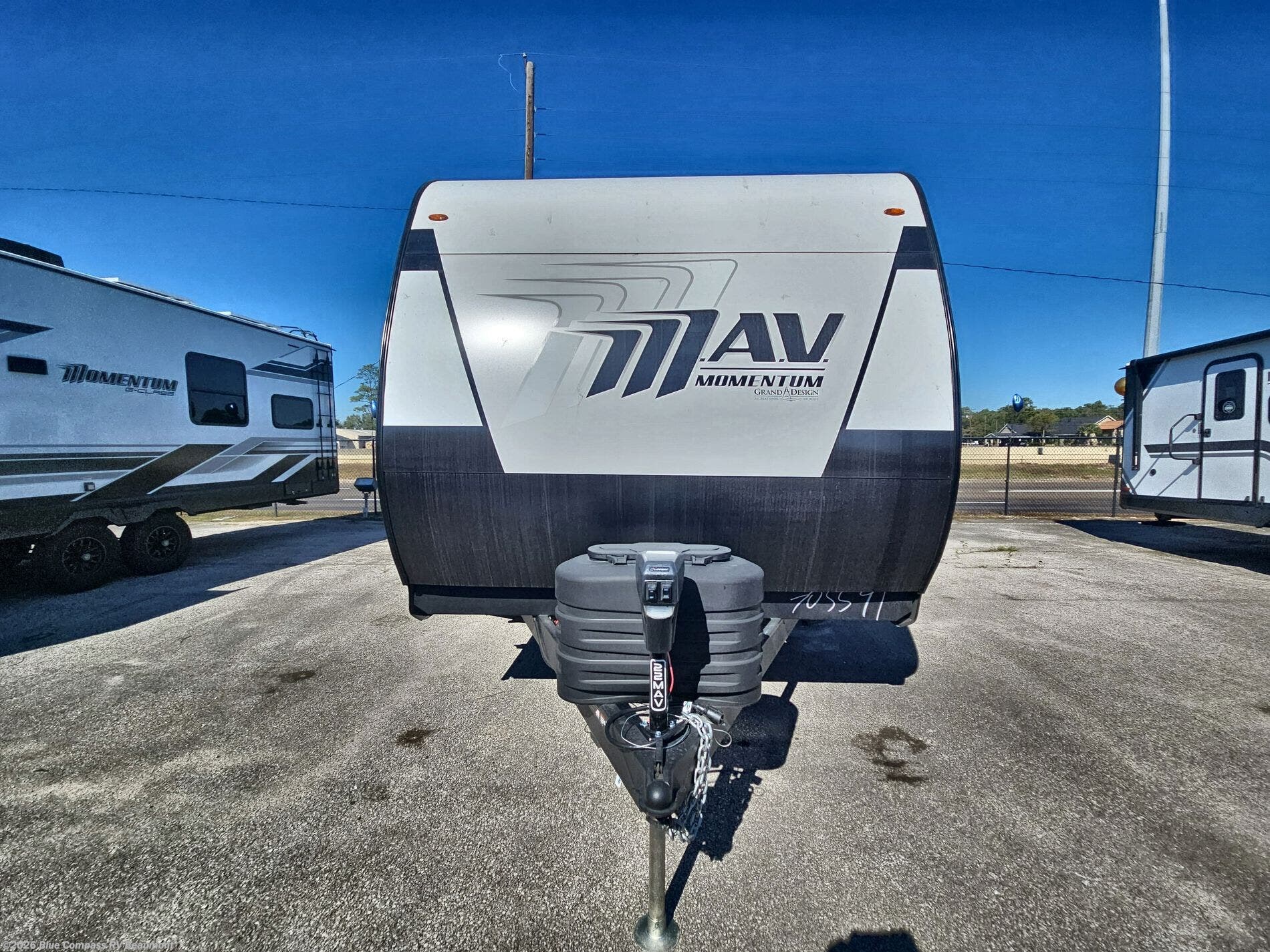 2026 Momentum MAV 22MAV by Grand Design from Blue Compass RV Beaumont in Vidor, Texas