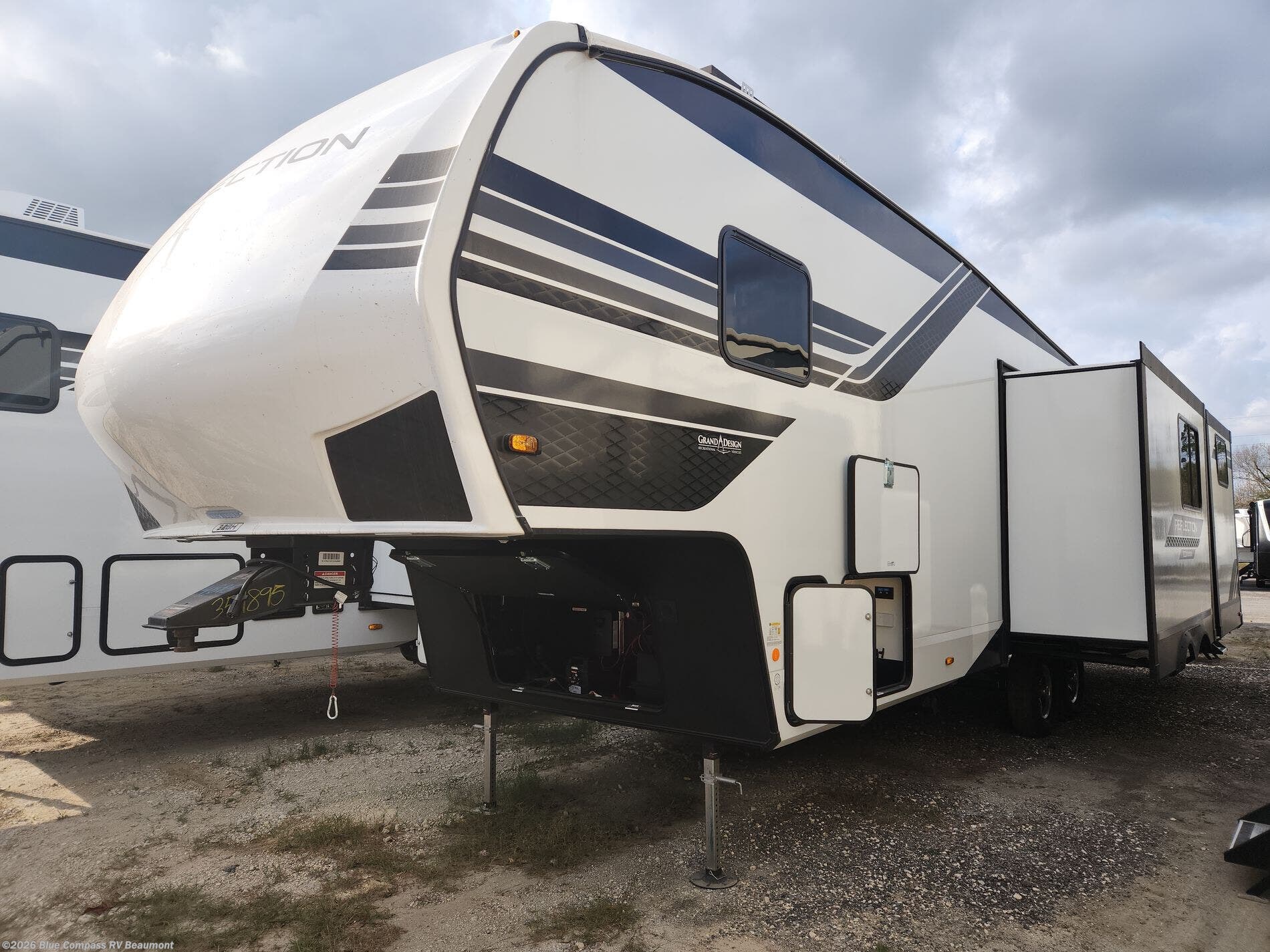 New 2026 Grand Design Reflection 100 Series 32BH available in Vidor, Texas