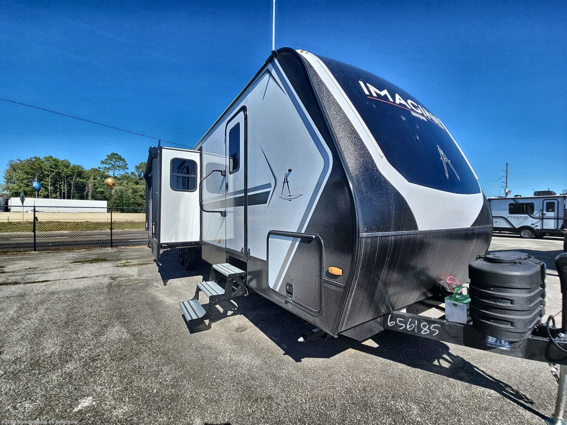 New 2026 Grand Design Imagine 3210BH available in Vidor, Texas