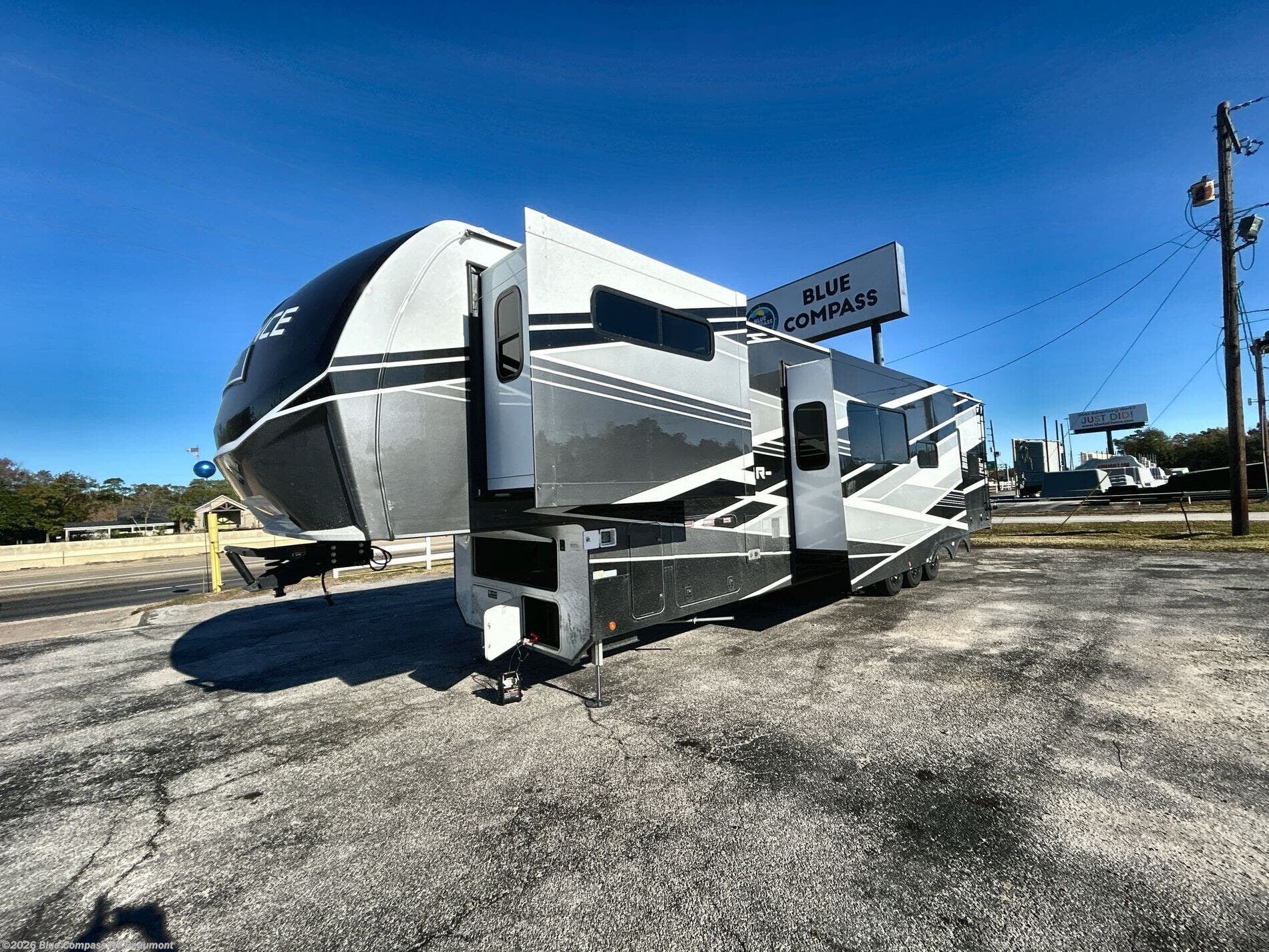 New 2026 Alliance RV Valor 41V13 available in Vidor, Texas