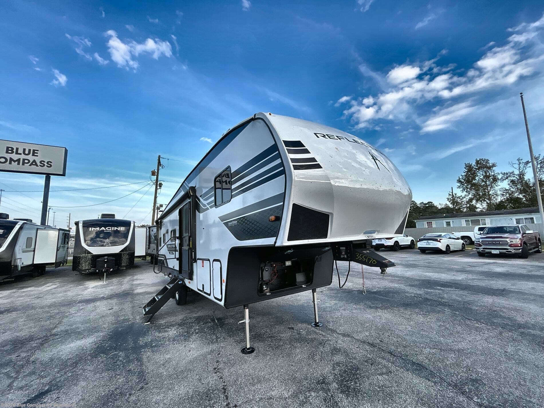 2026 Reflection 100 Series 27BH by Grand Design from Blue Compass RV Beaumont in Vidor, Texas