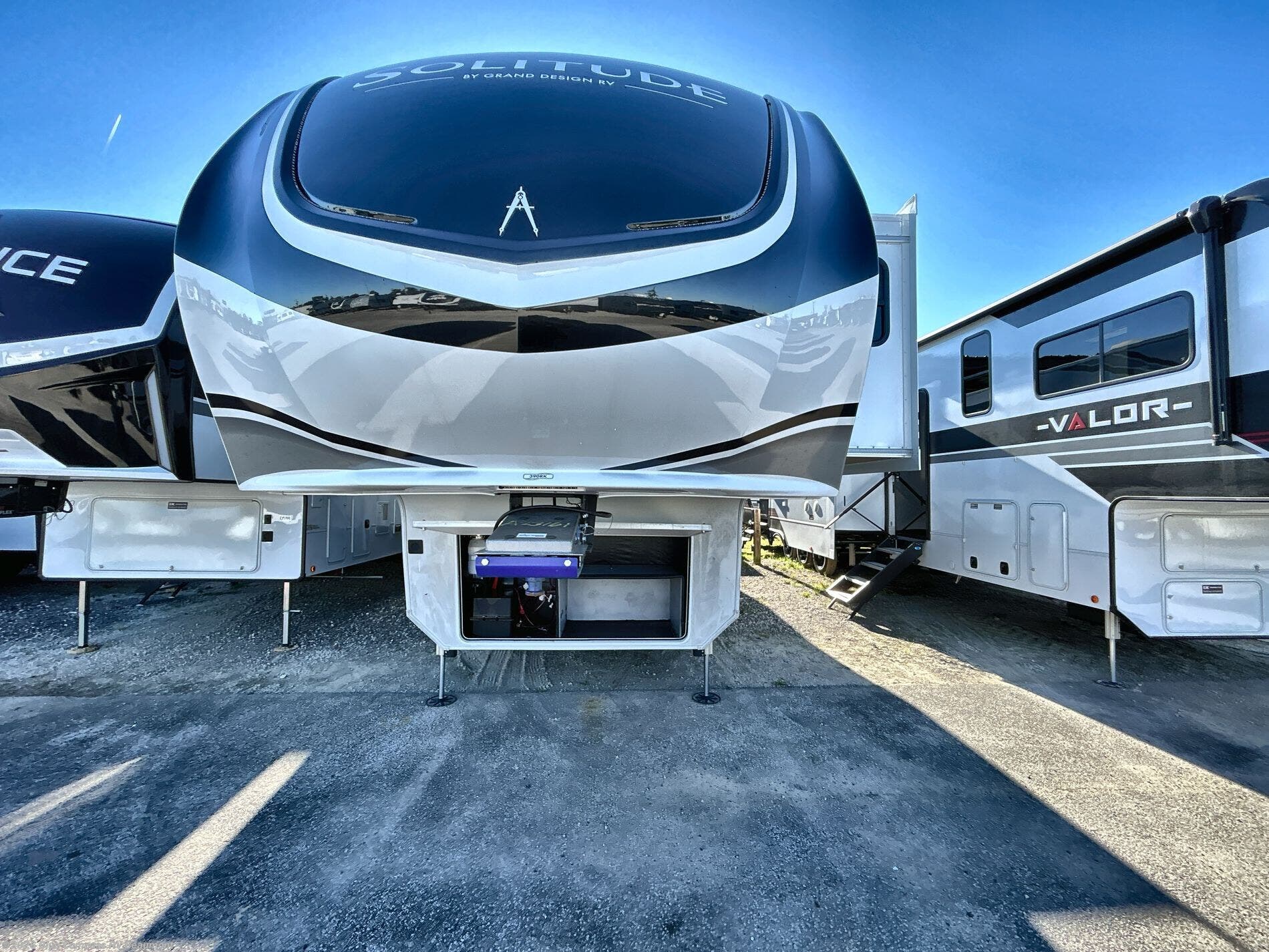 2026 Solitude 390RK by Grand Design from Blue Compass RV Beaumont in Vidor, Texas