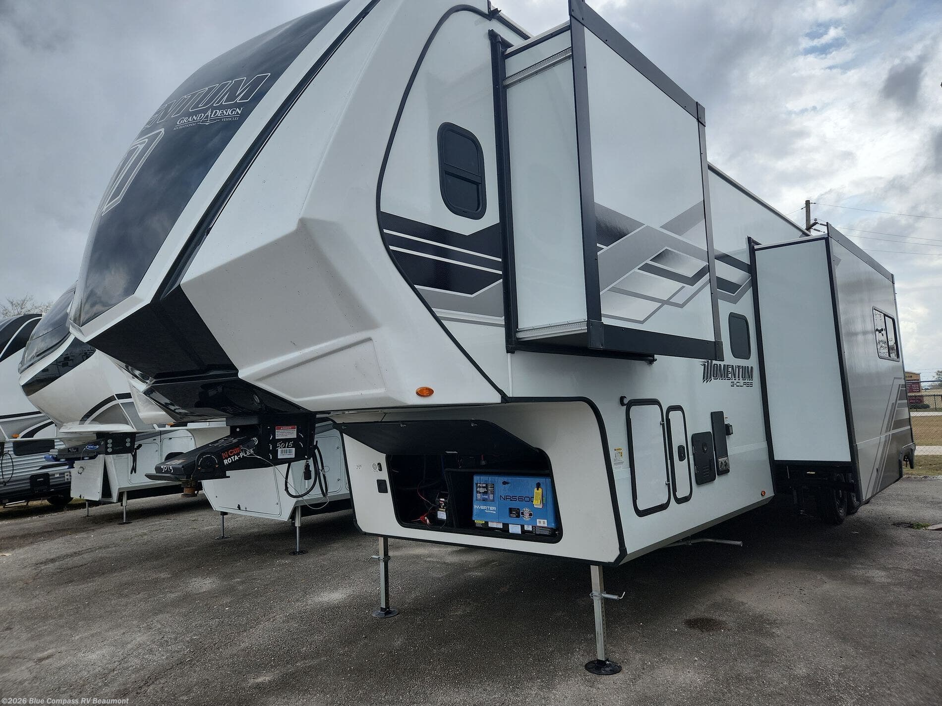 New 2026 Grand Design Momentum G-Class 394G available in Vidor, Texas
