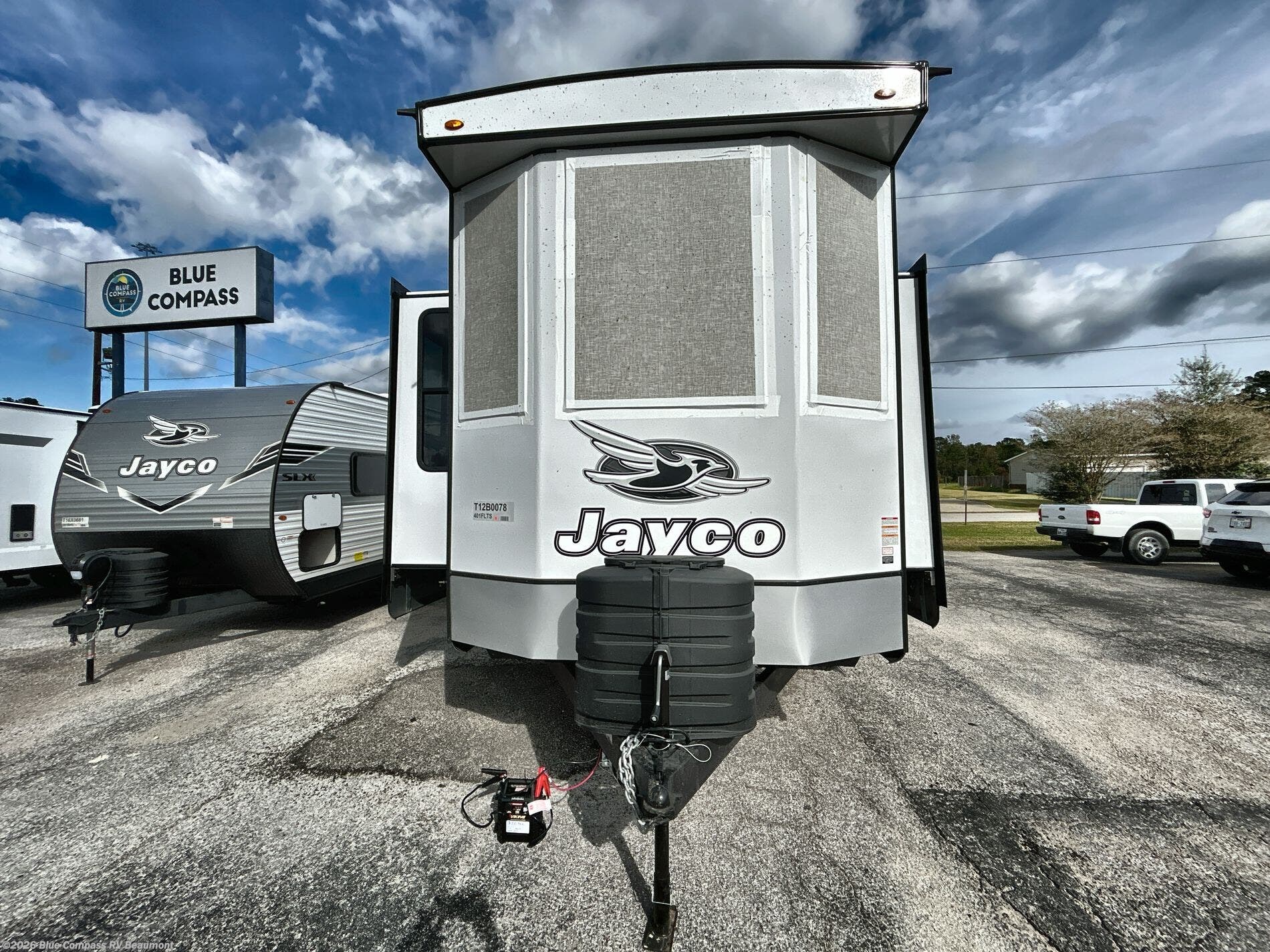 2026 Jayco Jay Flight Bungalow 401FLTS DS - New Destination Trailer For Sale by Blue Compass RV Beaumont in Vidor, Texas