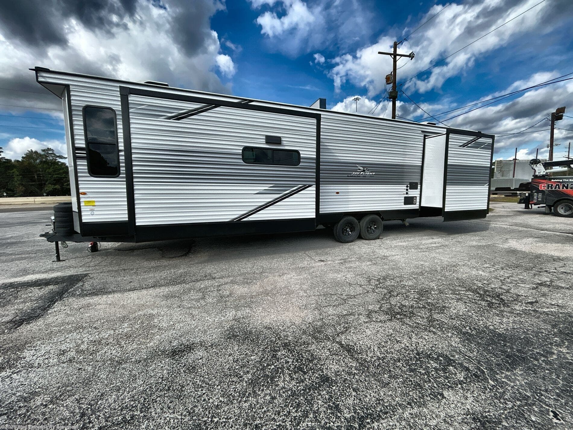 New 2026 Jayco Jay Flight Bungalow 401FLTS DS available in Vidor, Texas