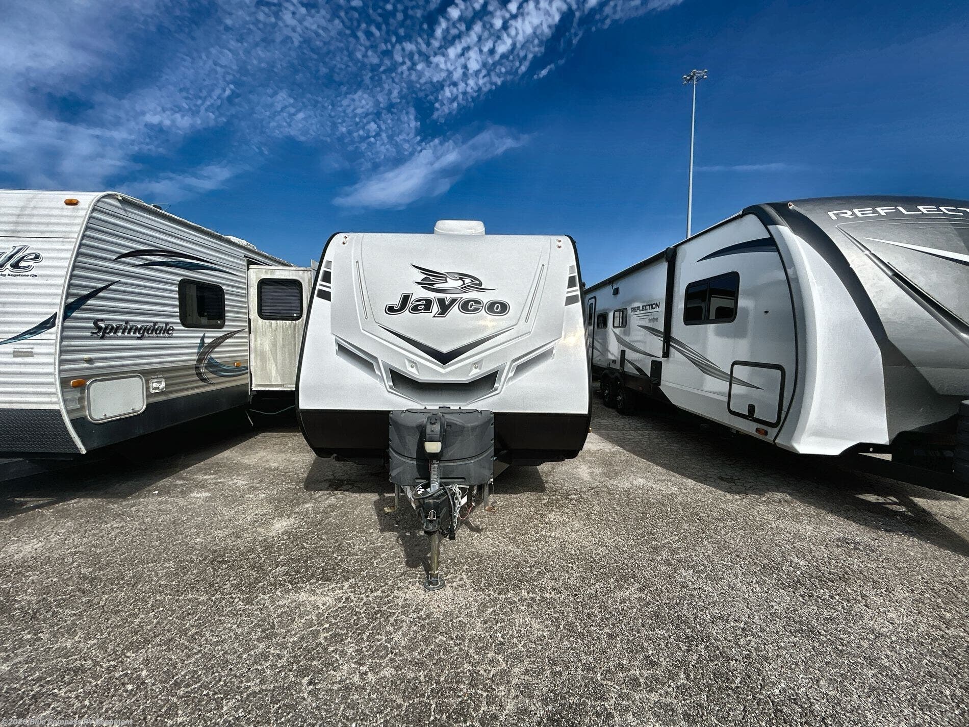 2021 Jayco Jay Feather 27RL - Used Travel Trailer For Sale by Blue Compass RV Beaumont in Vidor, Texas