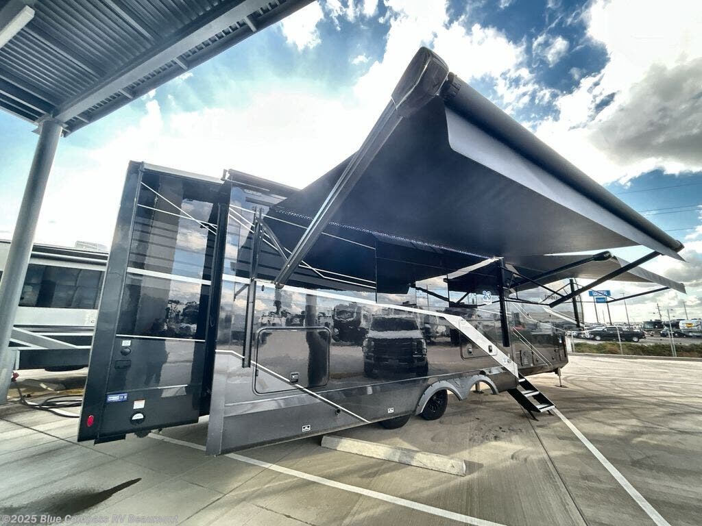 2026 Pinnacle 38FBRK by Jayco from Blue Compass RV Beaumont in Vidor, Texas