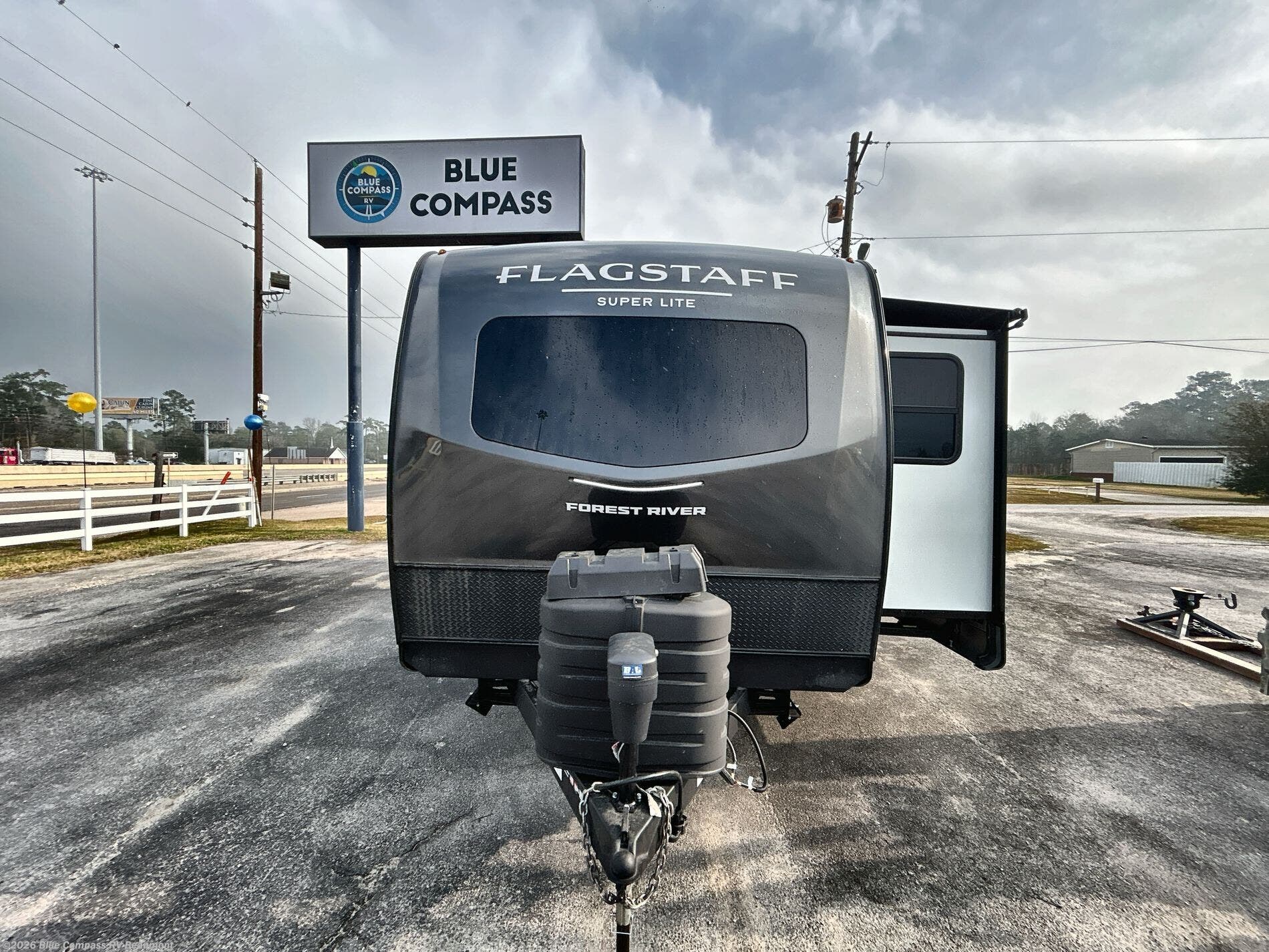 2026 Flagstaff Super Lite 26FKBS by Forest River from Blue Compass RV Beaumont in Vidor, Texas