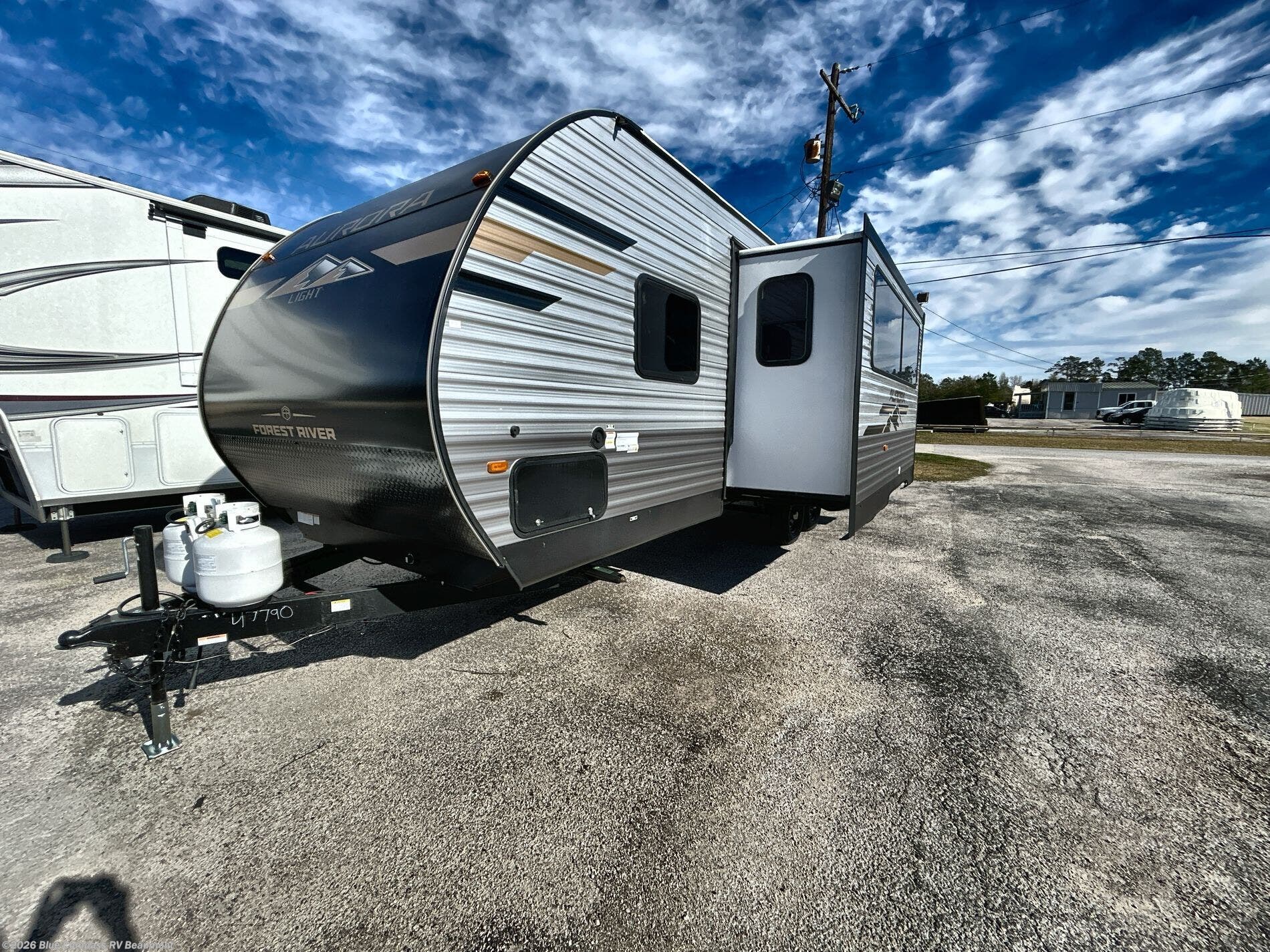 New 2026 Forest River Aurora Light 26BHS available in Vidor, Texas