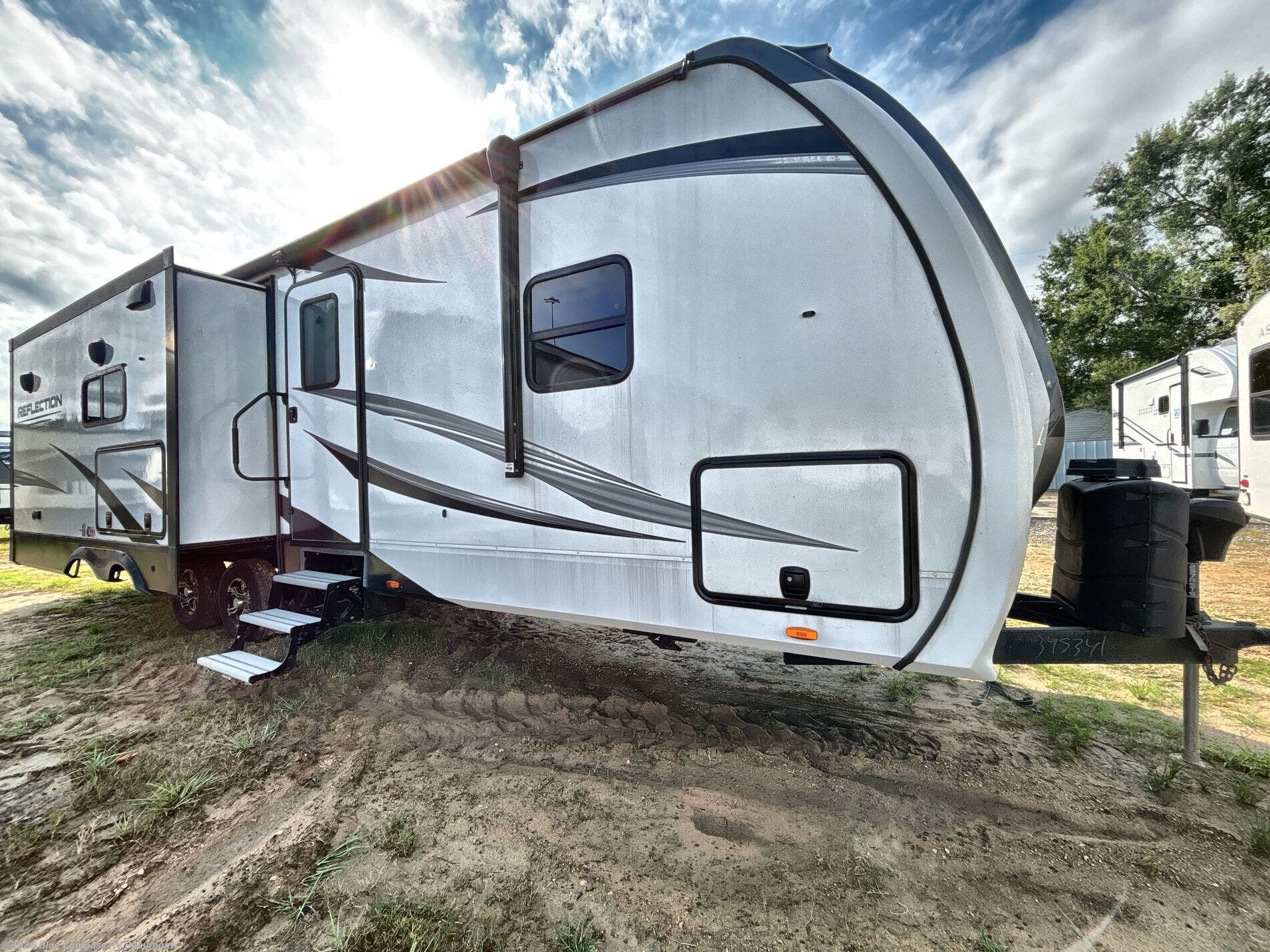 Used 2023 Grand Design Reflection 297RSTS available in Vidor, Texas