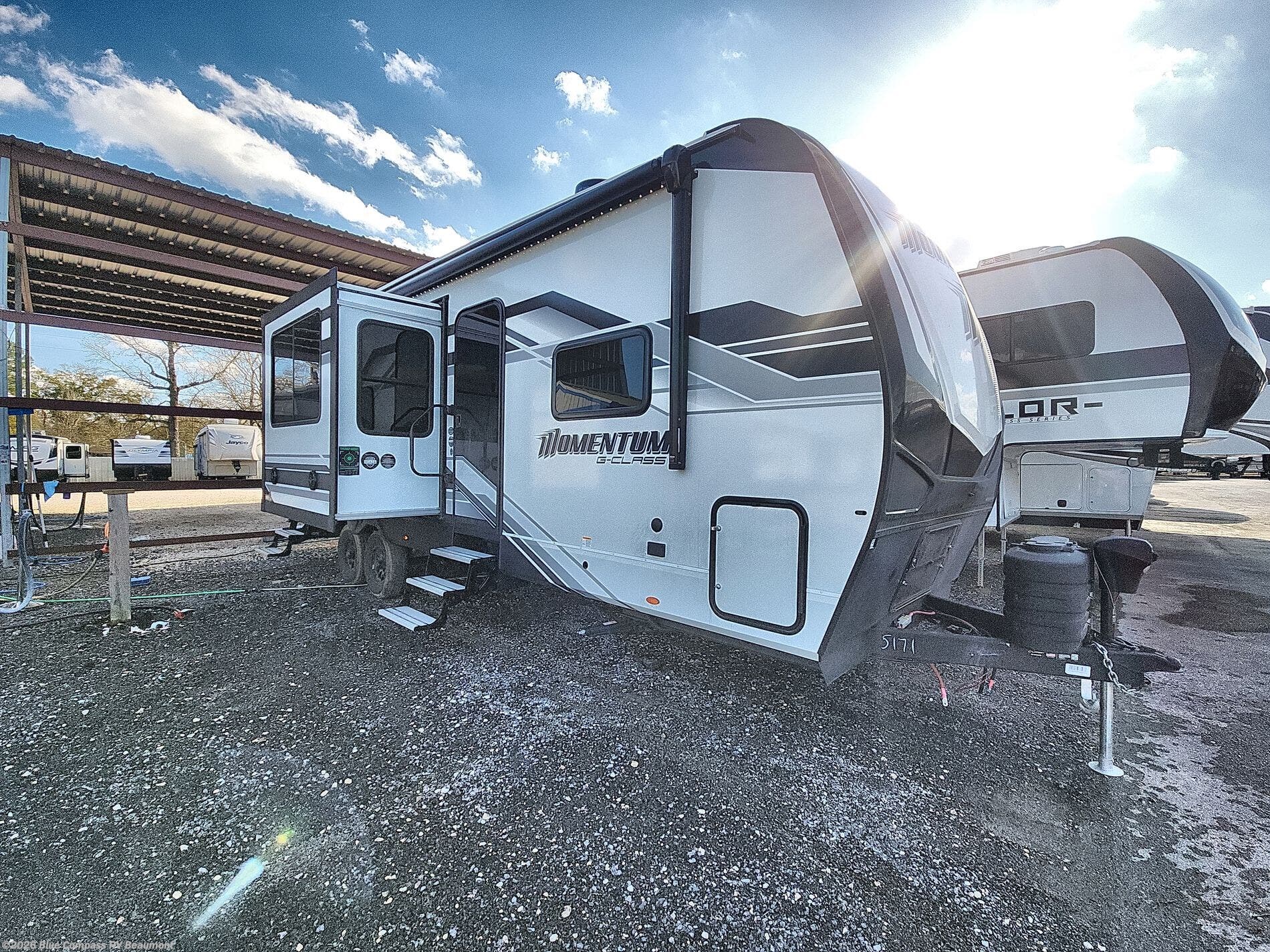 New 2026 Grand Design Momentum G-Class 29GS available in Vidor, Texas