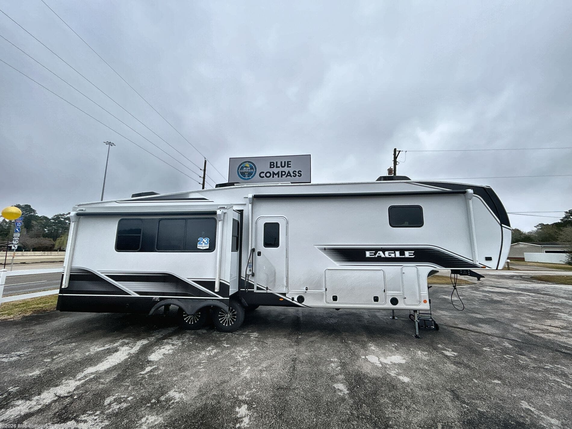 New 2026 Jayco Eagle 365UKTS available in Vidor, Texas