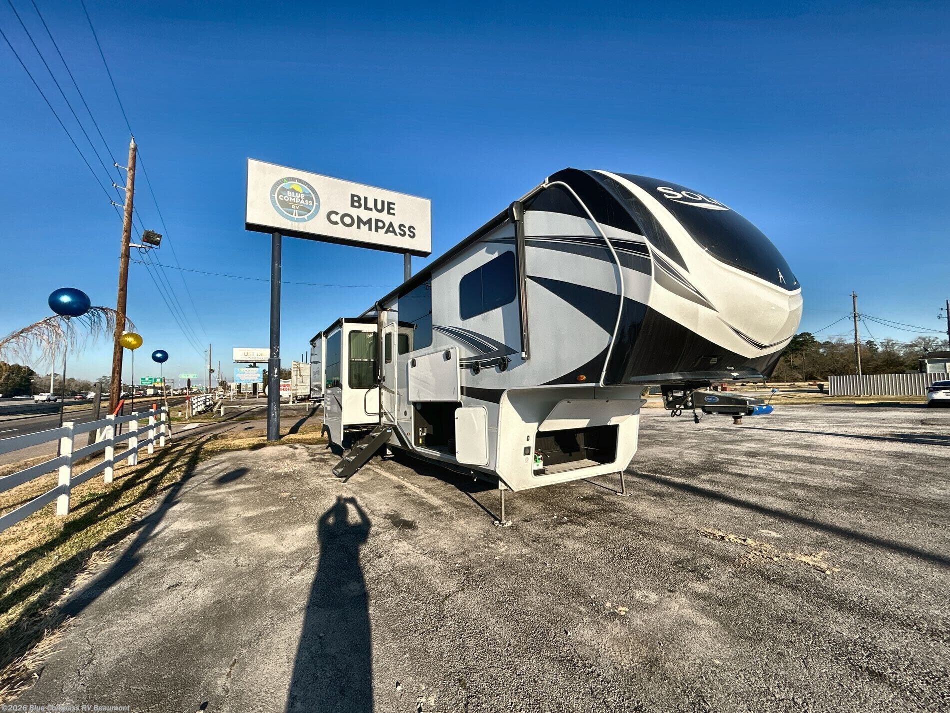 2023 Grand Design Solitude 390RK - Used Fifth Wheel For Sale by Blue Compass RV Beaumont in Vidor, Texas