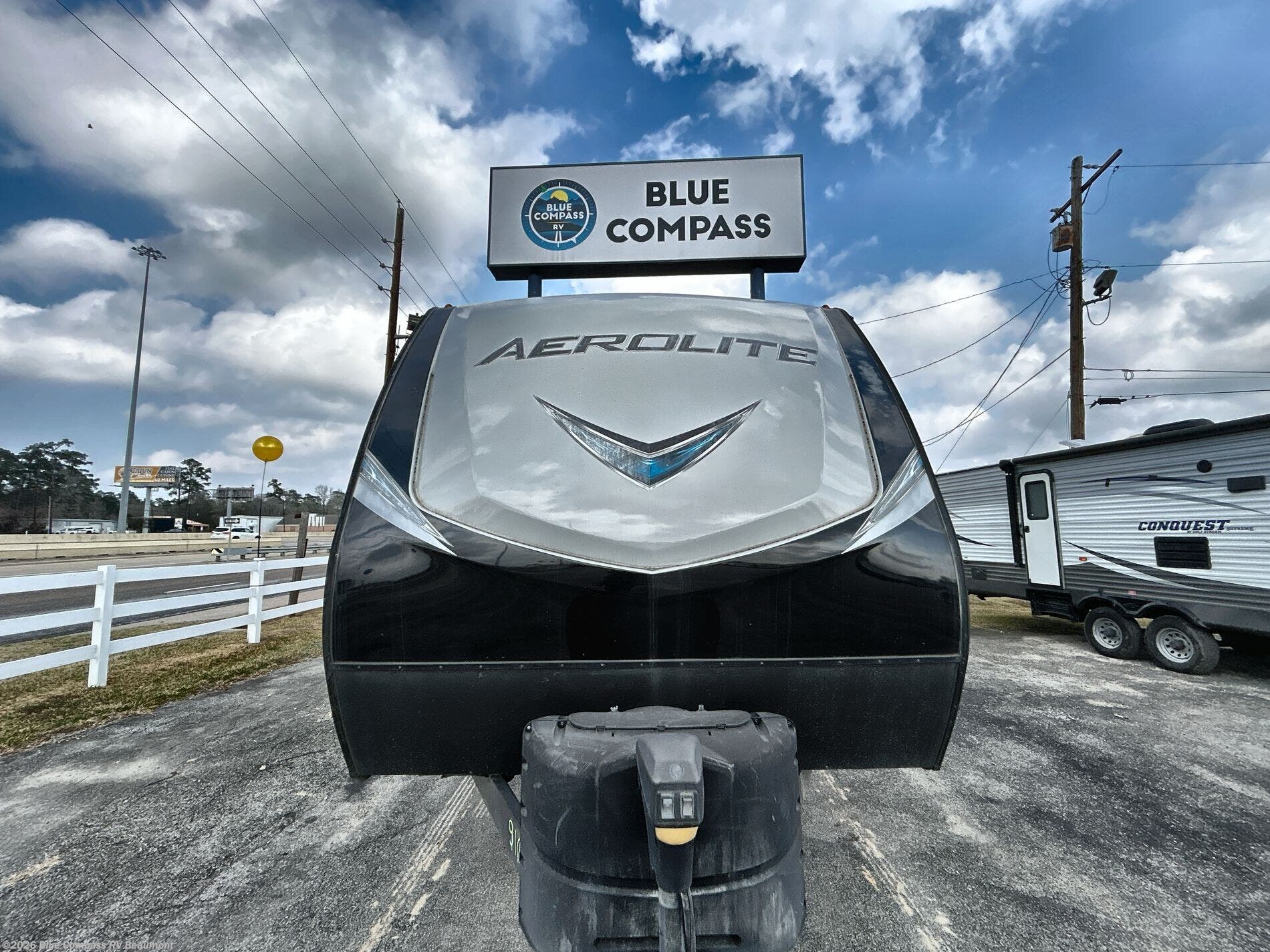 2018 Keystone Aerolite 2573BH - Used Travel Trailer For Sale by Blue Compass RV Beaumont in Vidor, Texas