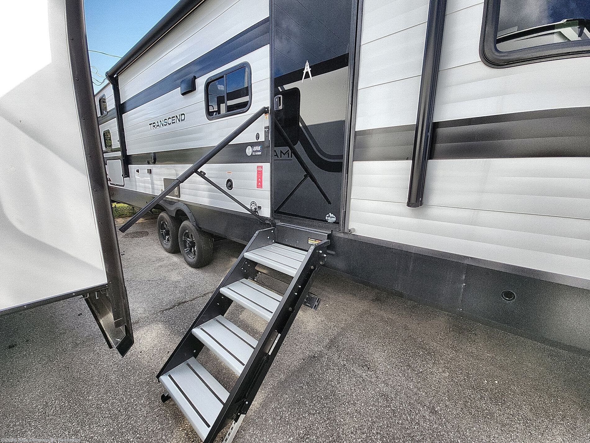 New 2026 Grand Design Transcend Xplor 335BHT available in Vidor, Texas