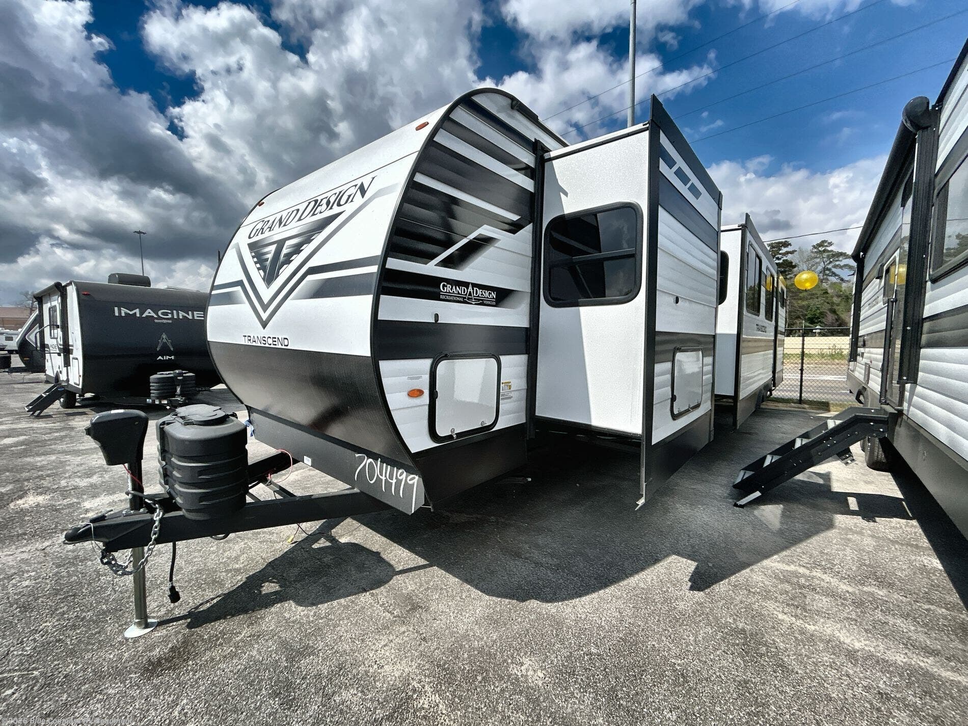 2026 Transcend Xplor 335BHT by Grand Design from Blue Compass RV Beaumont in Vidor, Texas