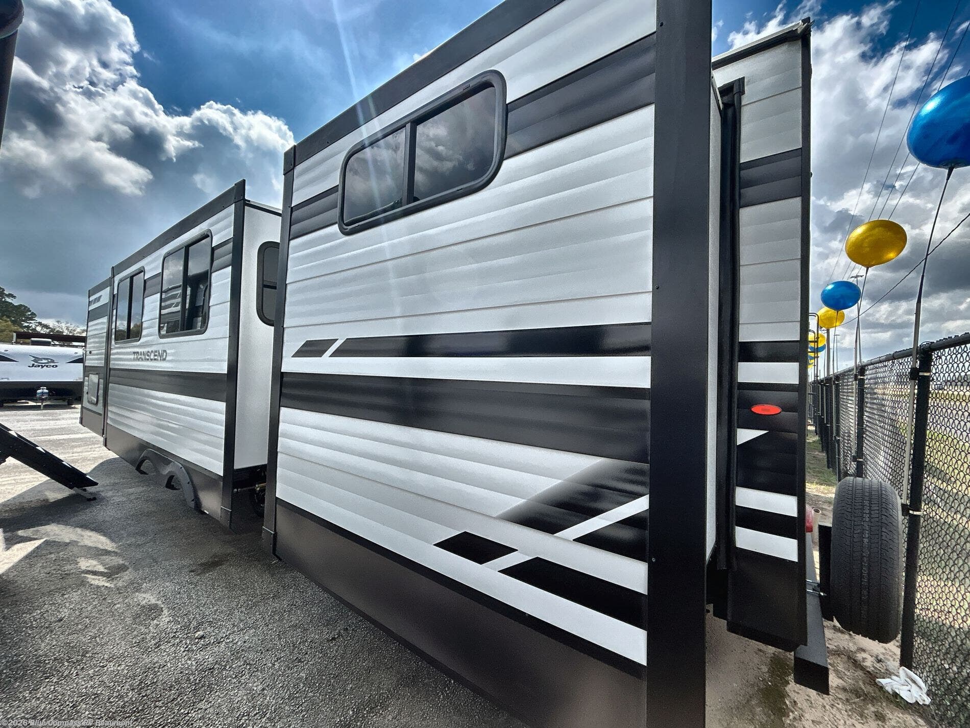 New 2026 Grand Design Transcend Xplor 335BHT available in Vidor, Texas