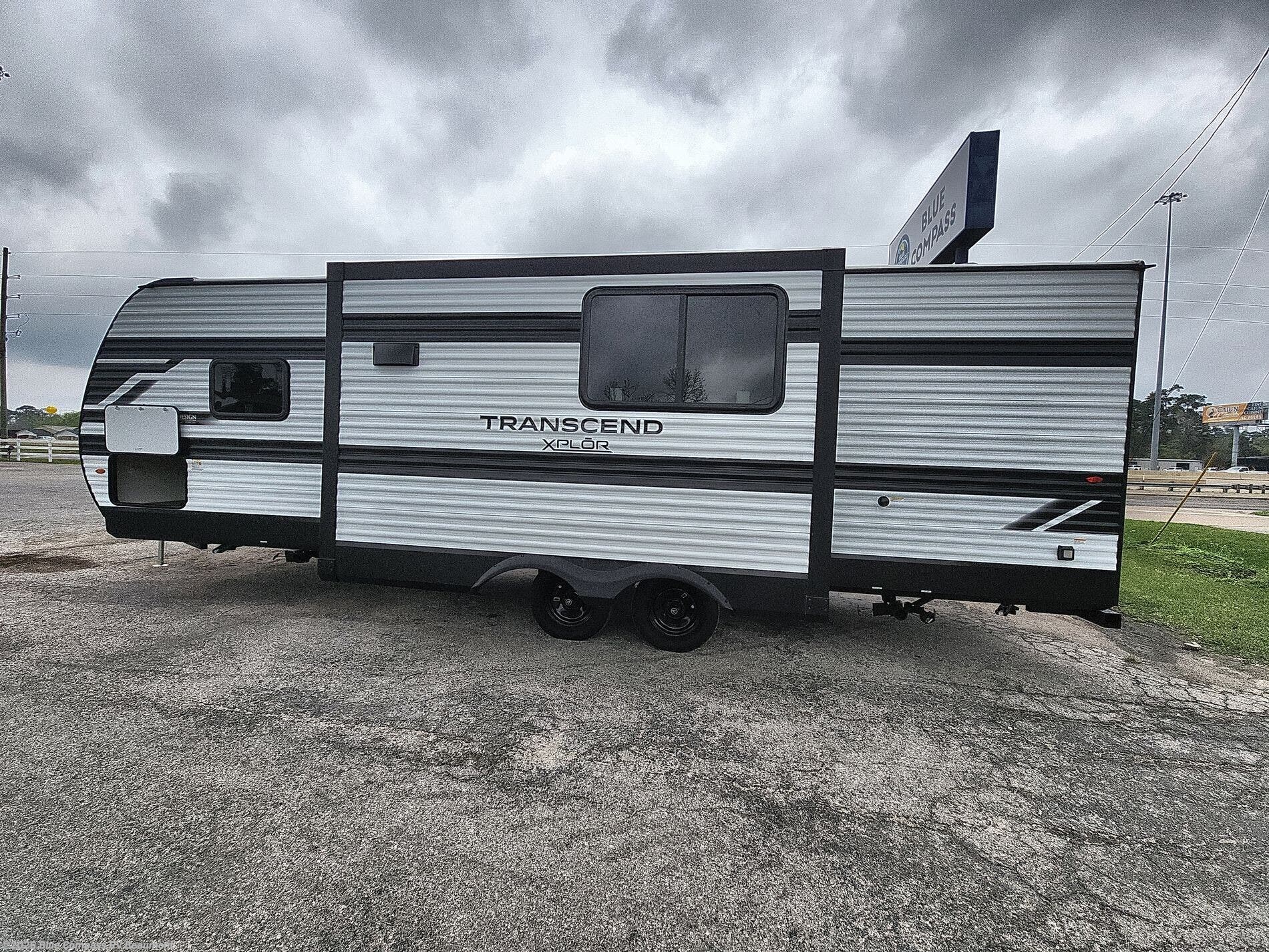 New 2026 Grand Design Transcend Xplor 27DBX available in Vidor, Texas