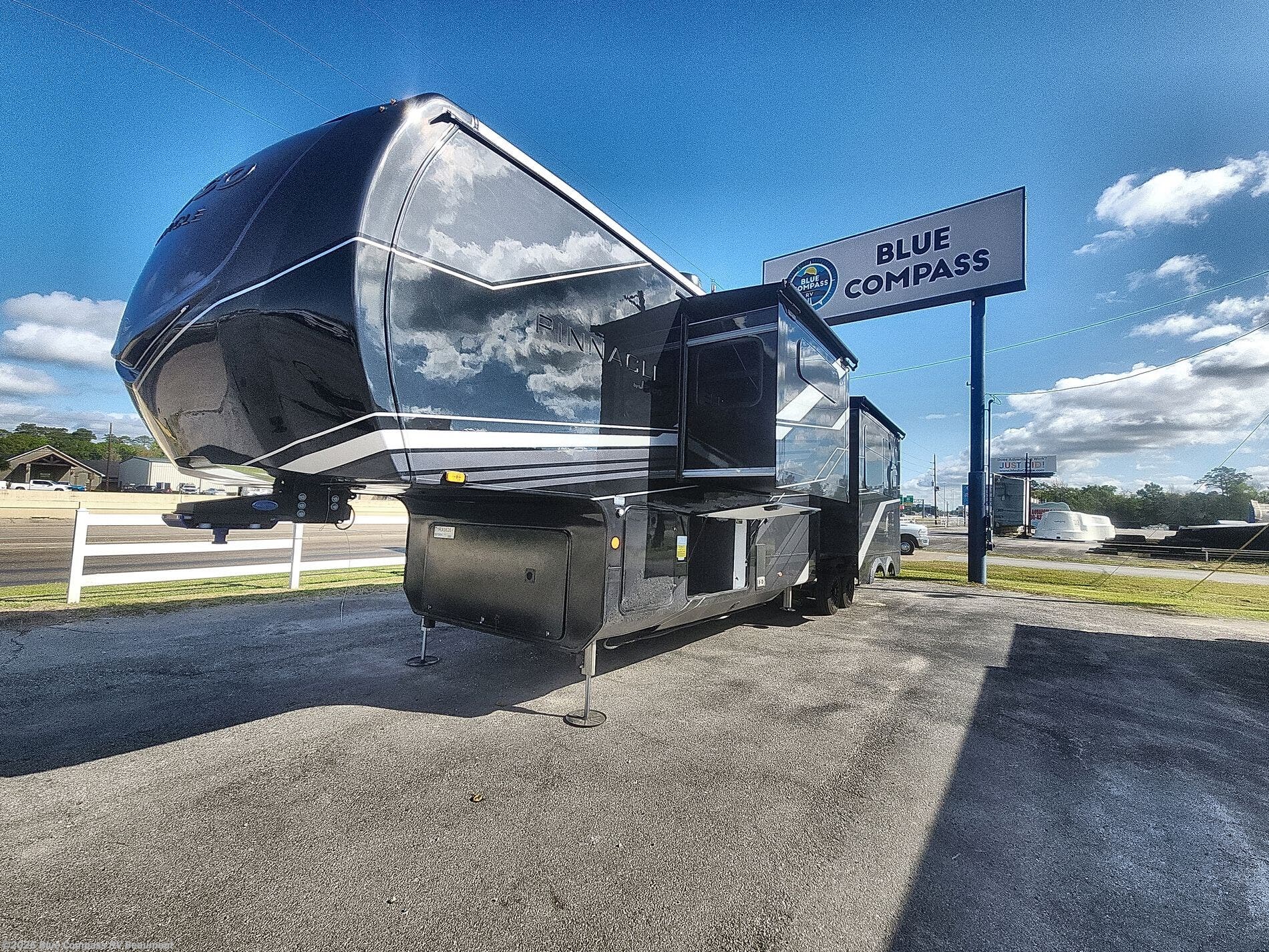 New 2026 Jayco Pinnacle 38FBRK available in Vidor, Texas