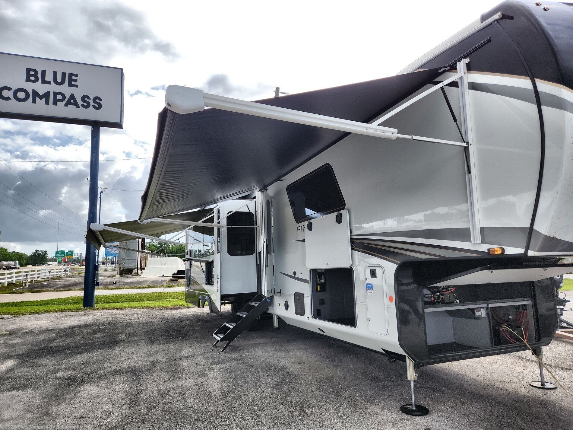 New 2026 Jayco Pinnacle 38FBRK available in Vidor, Texas