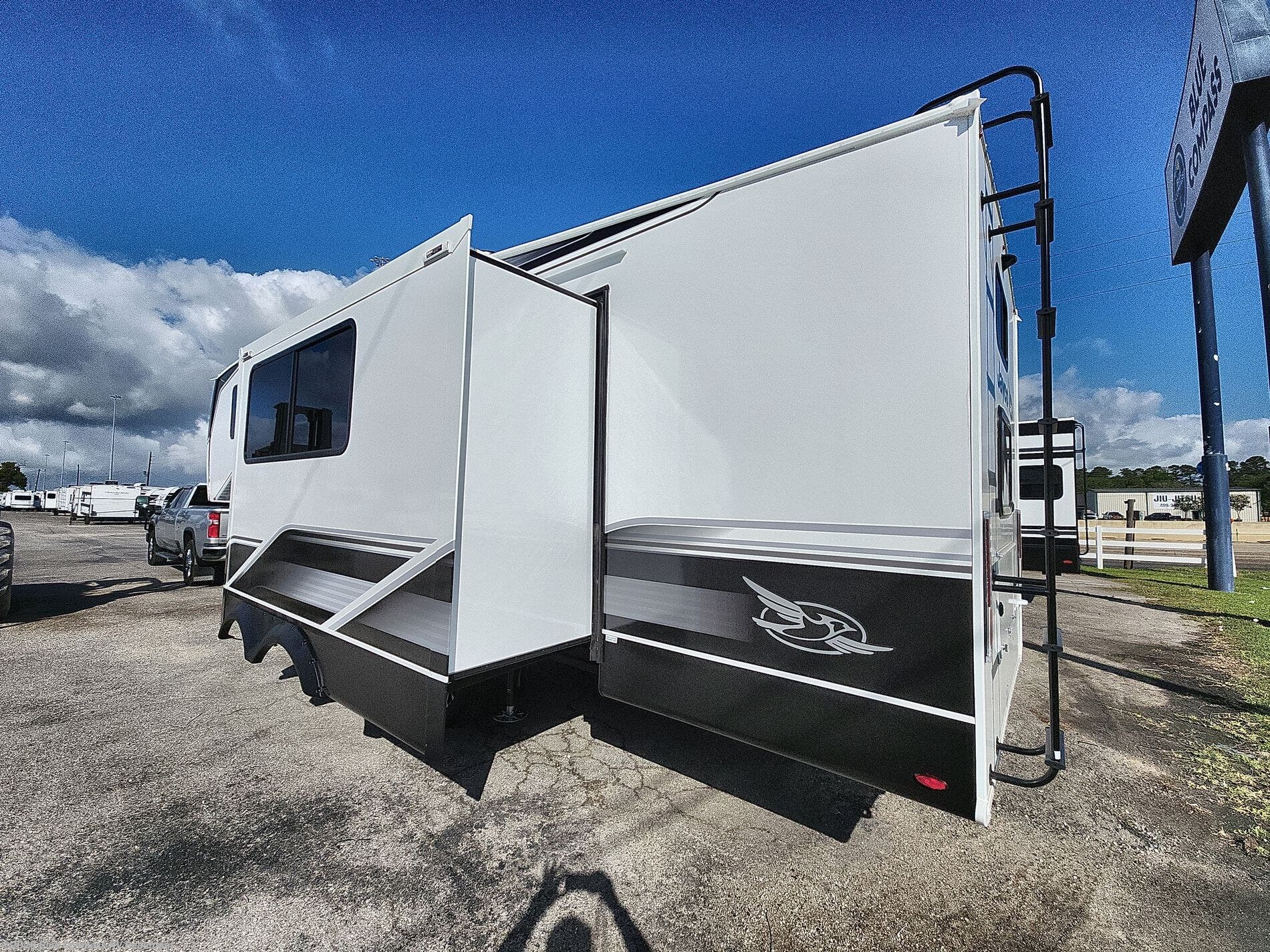 2026 Eagle HT 29DDB by Jayco from Blue Compass RV Beaumont in Vidor, Texas