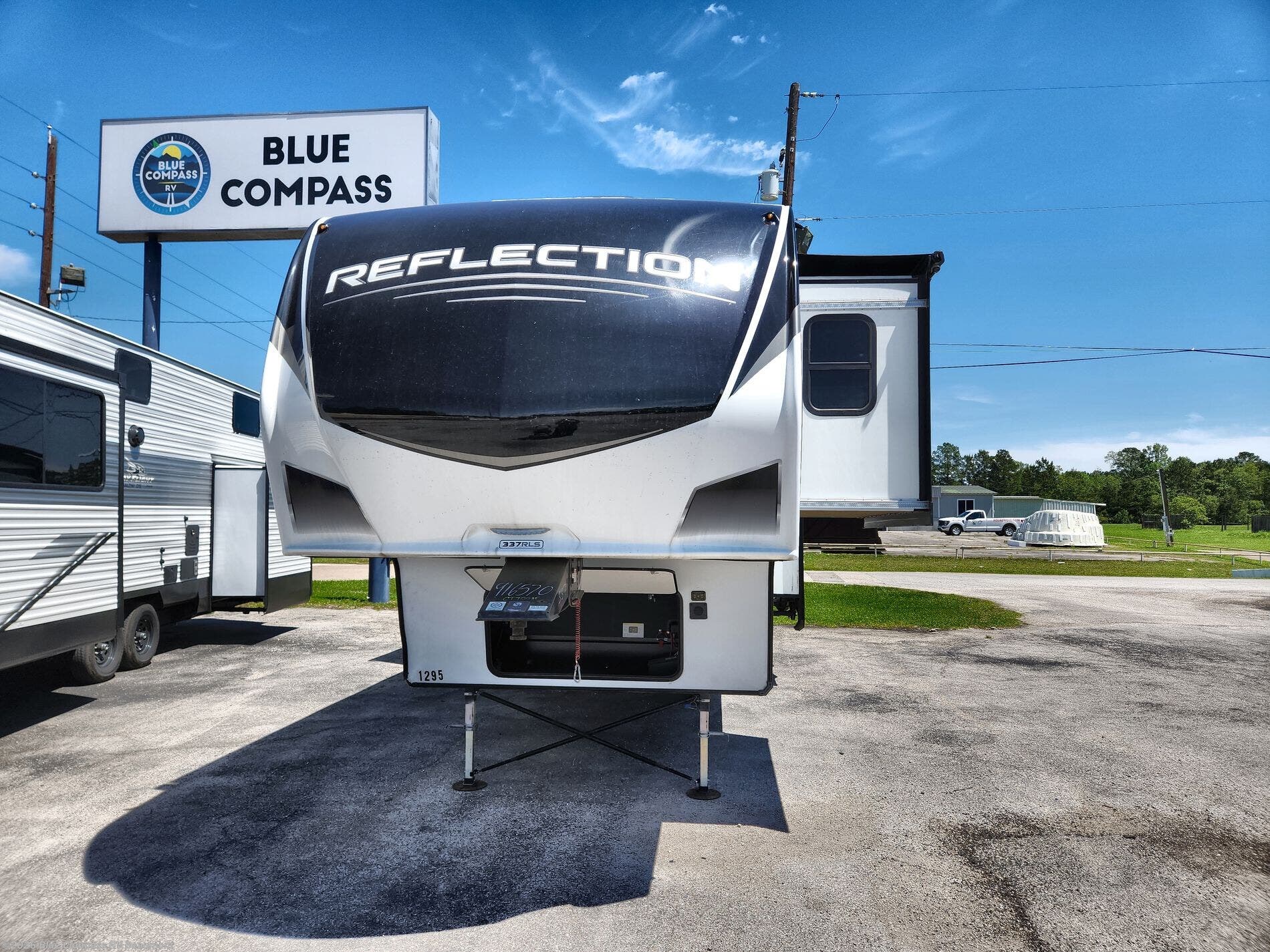 Used 2022 Grand Design Reflection 337RLS available in Vidor, Texas