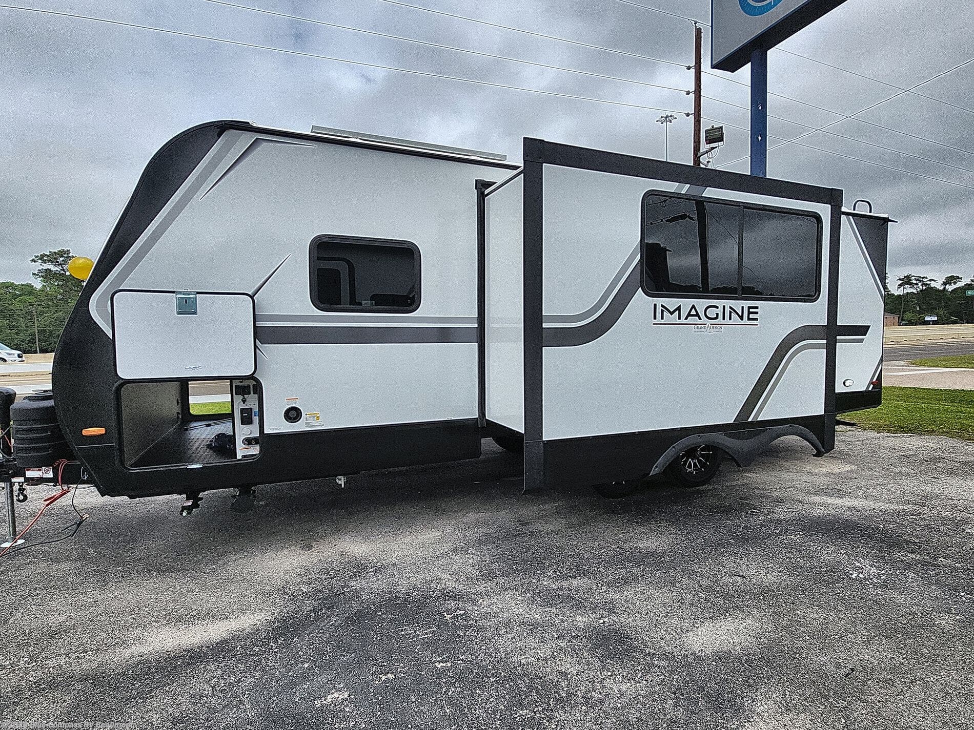 New 2026 Grand Design Imagine 2470BH available in Vidor, Texas
