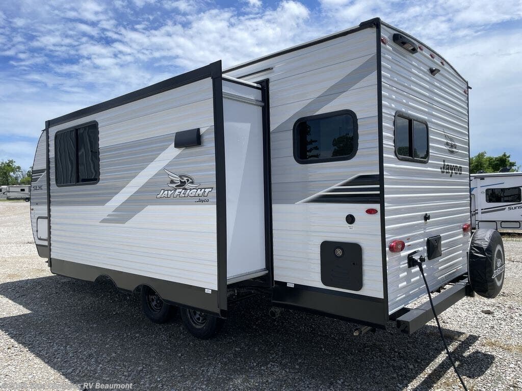 New 2026 Jayco Jay Flight SLX 225MLS available in Vidor, Texas