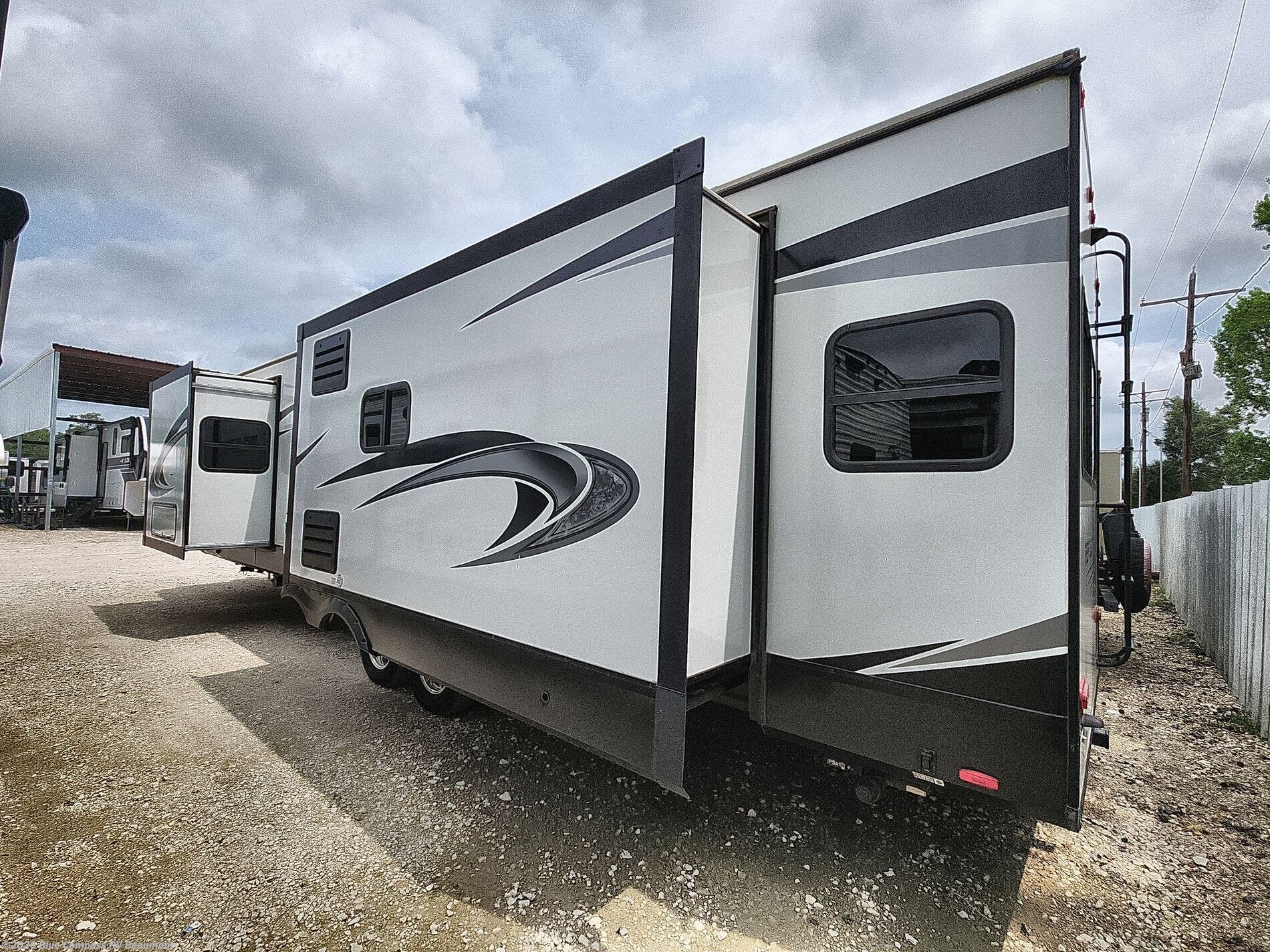 Used 2021 Grand Design Reflection 315RLTS available in Vidor, Texas