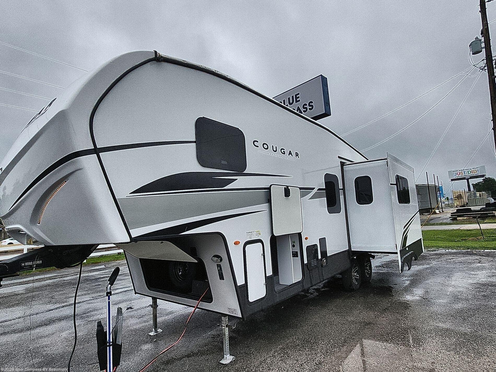 Used 2023 Keystone Cougar Sport 2700BH available in Vidor, Texas