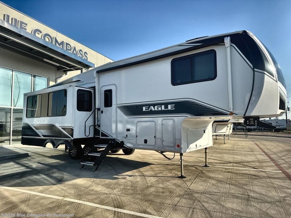 2026 Eagle HT 29RLC by Jayco from Blue Compass RV Beaumont in Vidor, Texas