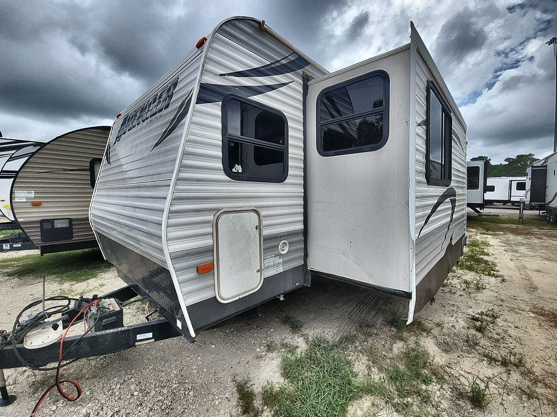 2014 Avenger 26BDS by Prime Time from Blue Compass RV Beaumont in Vidor, Texas