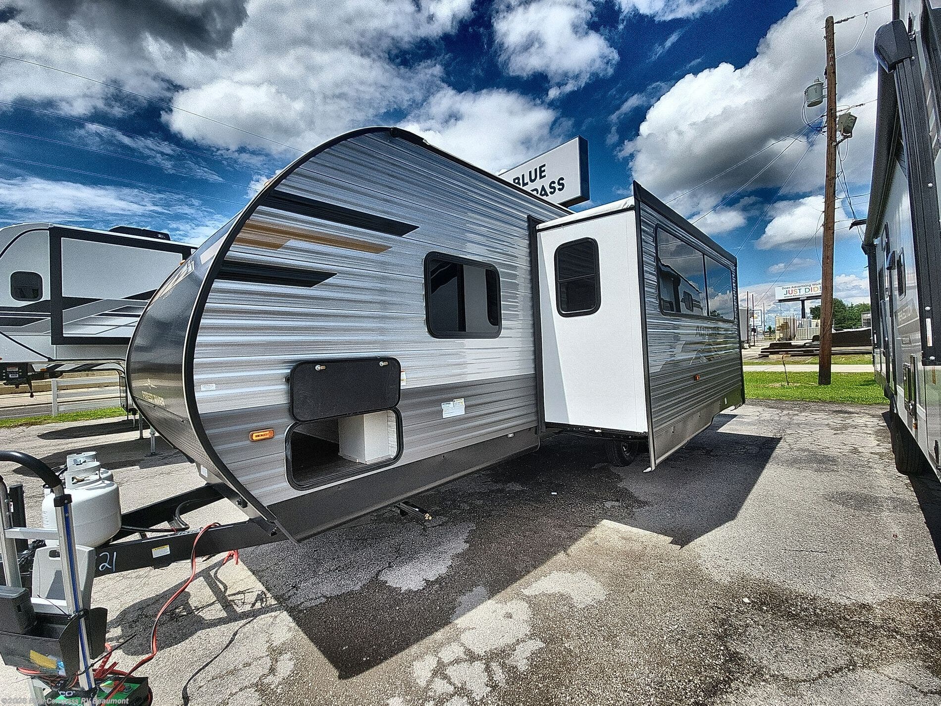 2026 Aurora Light 26BHS by Forest River from Blue Compass RV Beaumont in Vidor, Texas