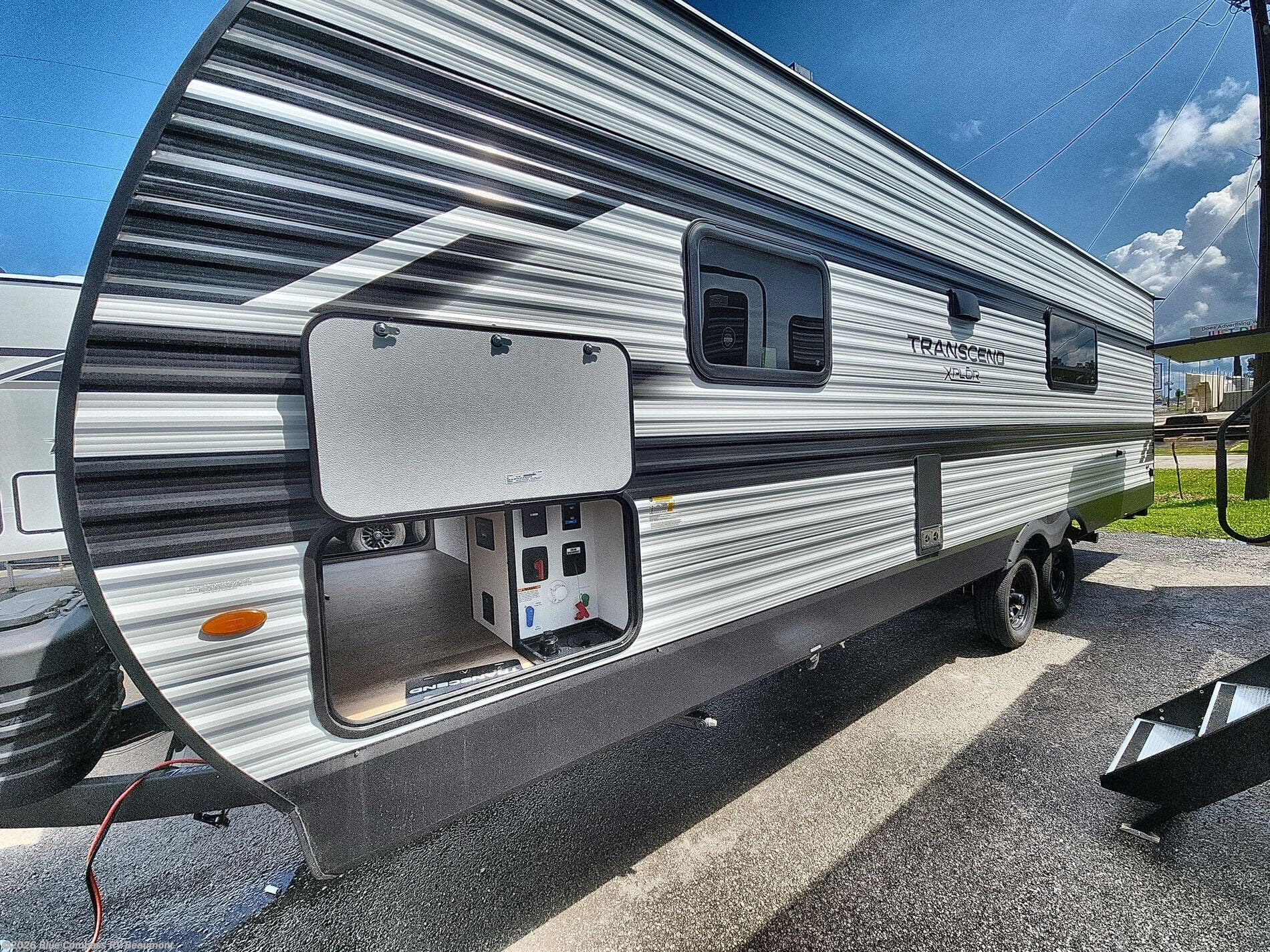 2026 Transcend Xplor 24BHX by Grand Design from Blue Compass RV Beaumont in Vidor, Texas