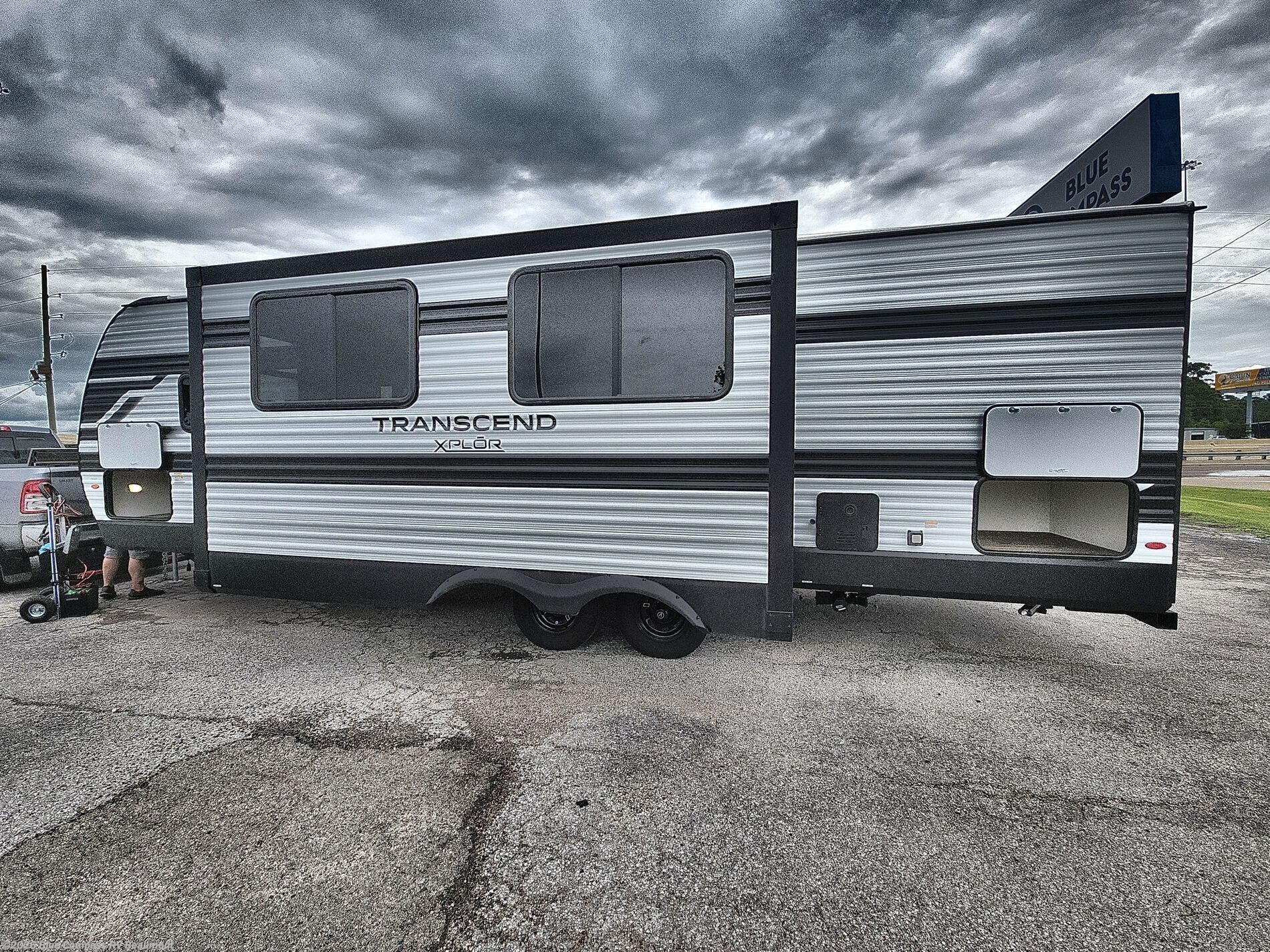 New 2026 Grand Design Transcend Xplor 27DBX available in Vidor, Texas