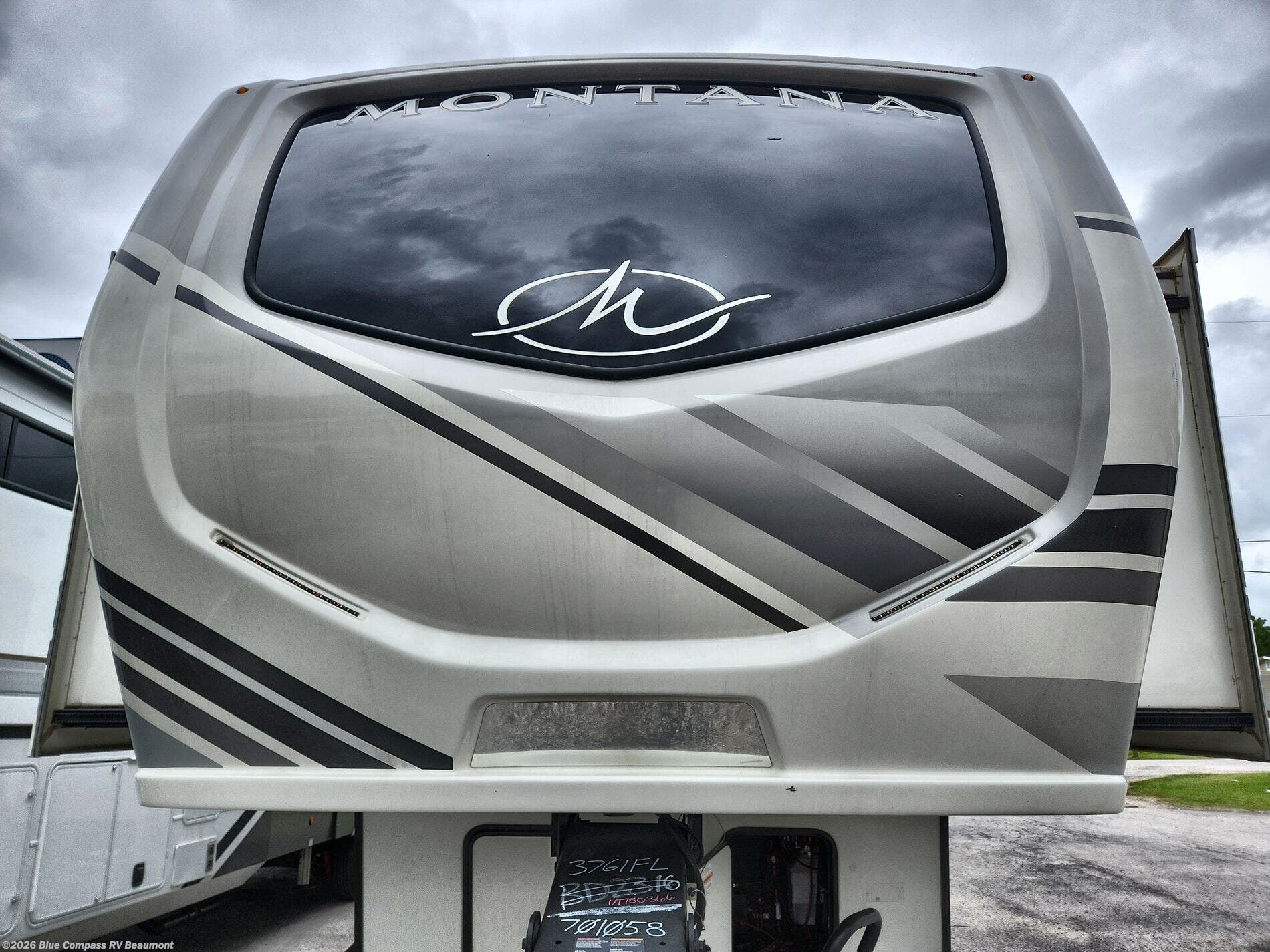 2023 Montana 3761FL by Keystone from Blue Compass RV Beaumont in Vidor, Texas
