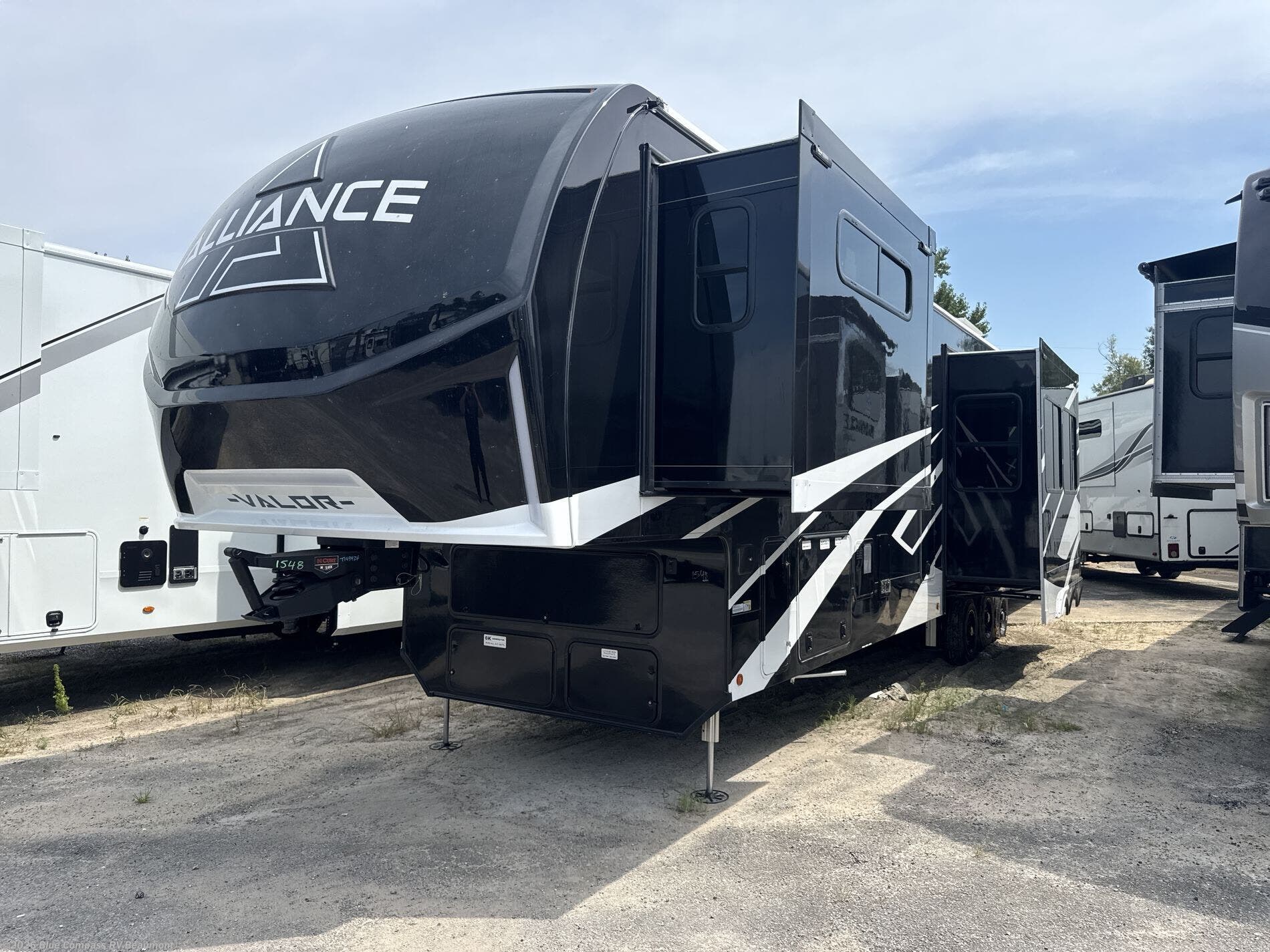 New 2027 Alliance RV Valor 44V14 available in Vidor, Texas