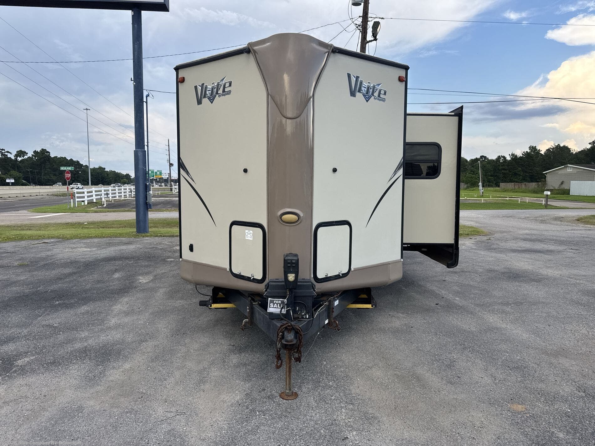 2018 Flagstaff V-Lite 27VRL by Forest River from Blue Compass RV Beaumont in Vidor, Texas