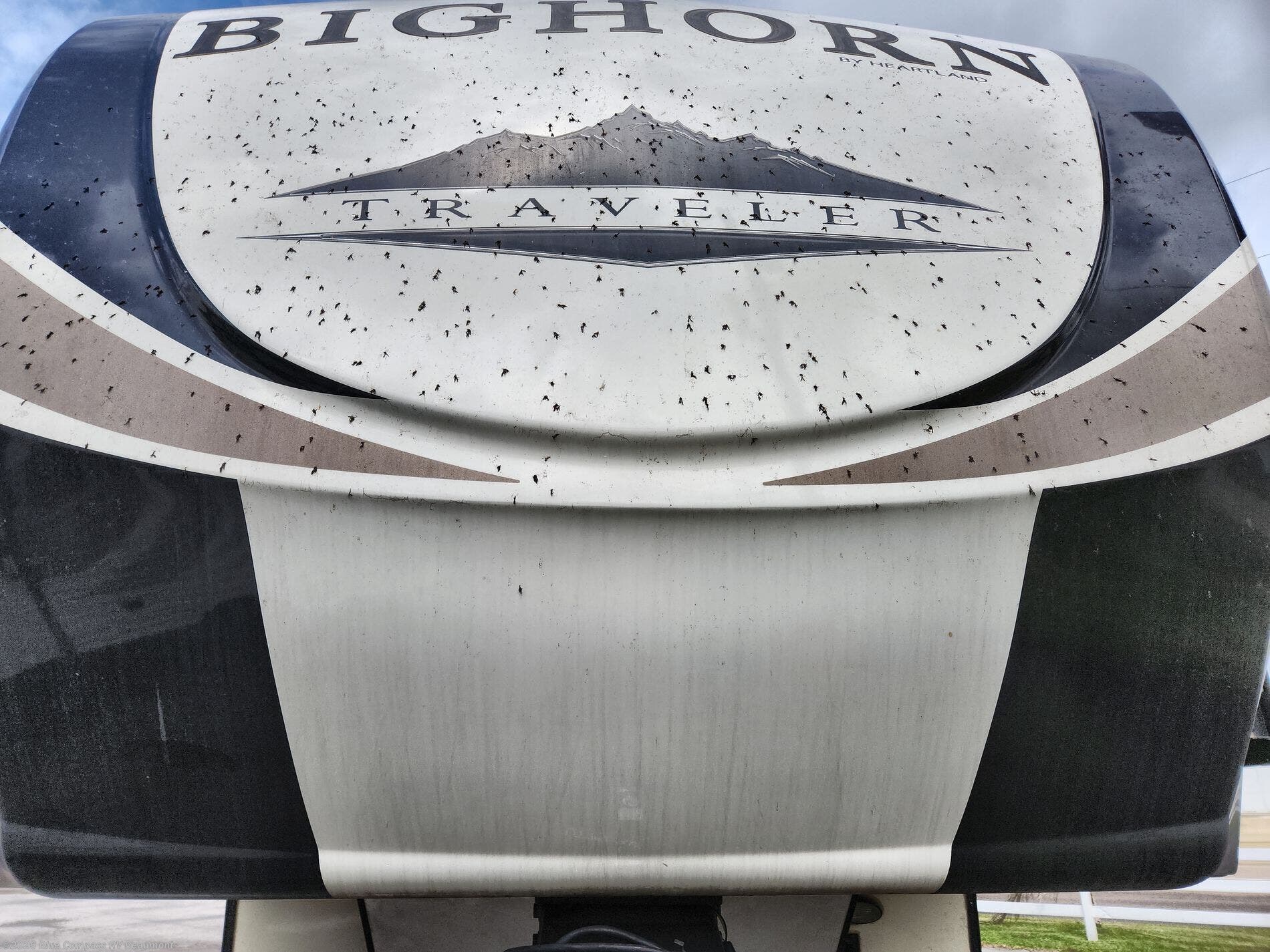 2018 Heartland Bighorn 32RS - Used Fifth Wheel For Sale by Blue Compass RV Beaumont in Vidor, Texas
