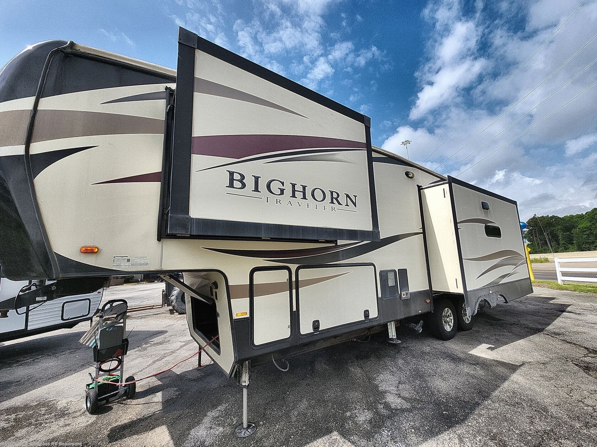 2018 Bighorn 32RS by Heartland from Blue Compass RV Beaumont in Vidor, Texas
