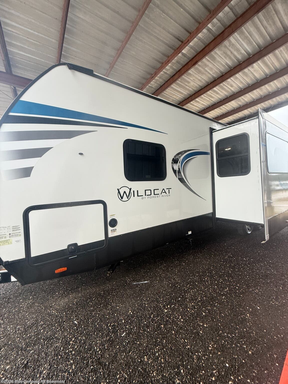 2021 Forest River Wildcat Maxx 29DBX - Used Travel Trailer For Sale by Blue Compass RV Beaumont in Vidor, Texas