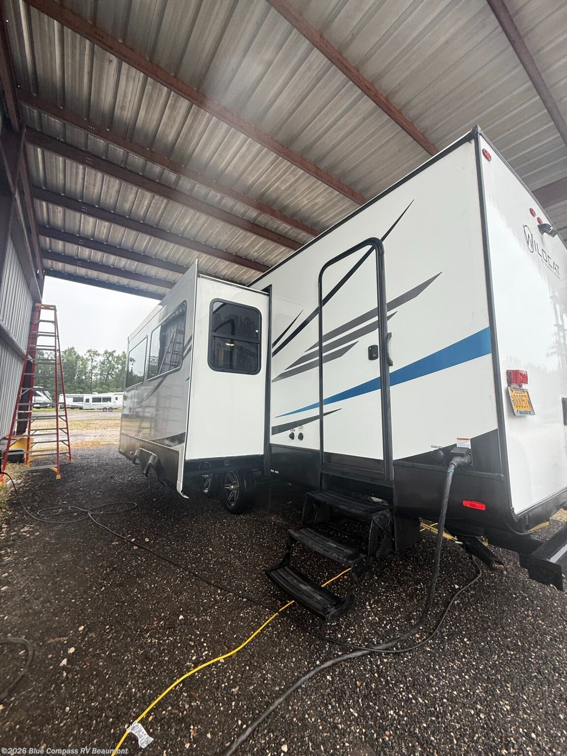 Used 2021 Forest River Wildcat Maxx 29DBX available in Vidor, Texas