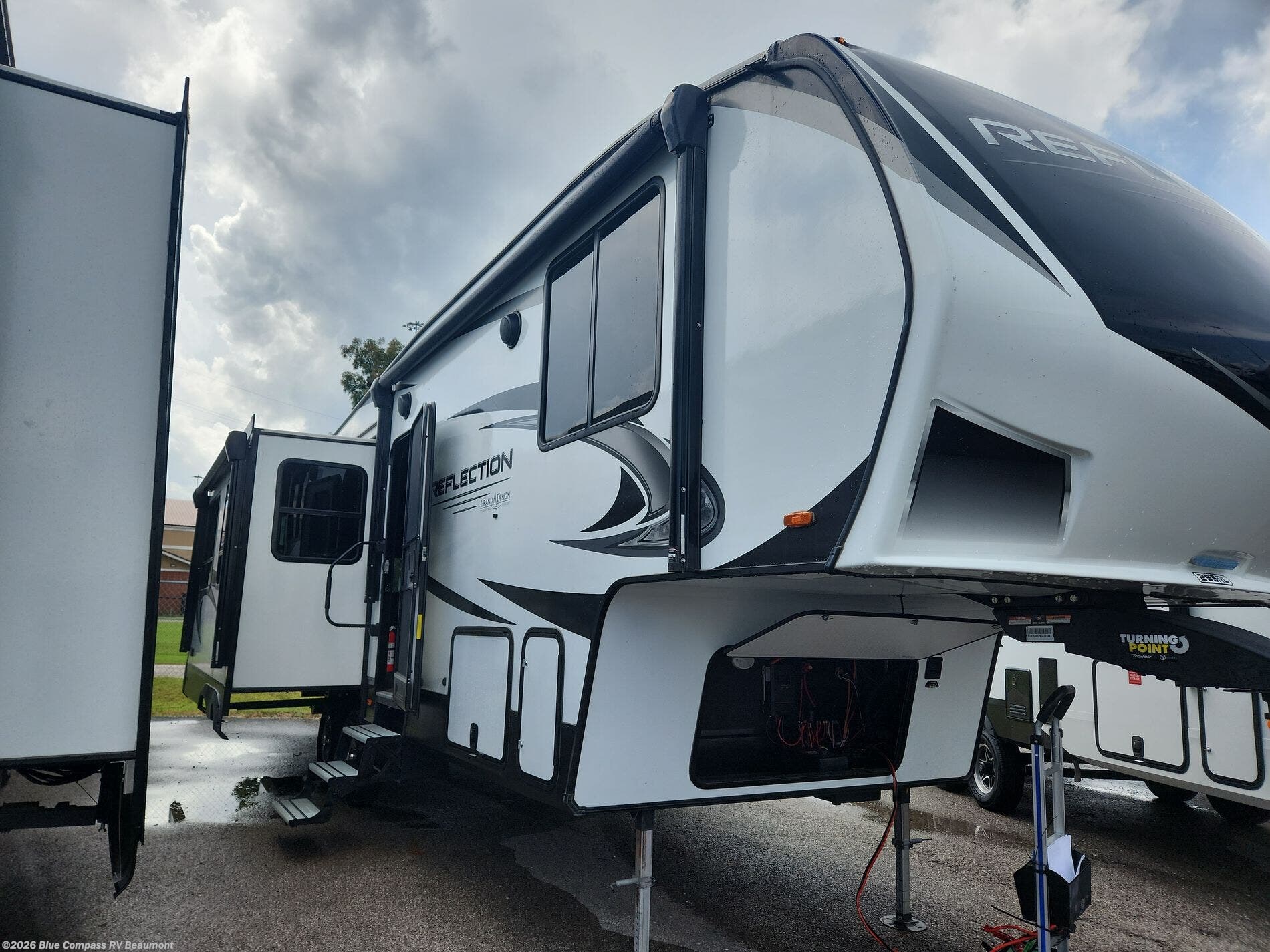 Used 2022 Grand Design Reflection 303RLS available in Vidor, Texas