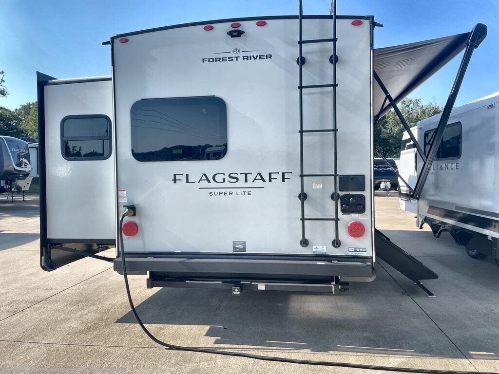 2027 Forest River Flagstaff Super Lite 26FKBS - New Travel Trailer For Sale by Blue Compass RV Beaumont in Vidor, Texas