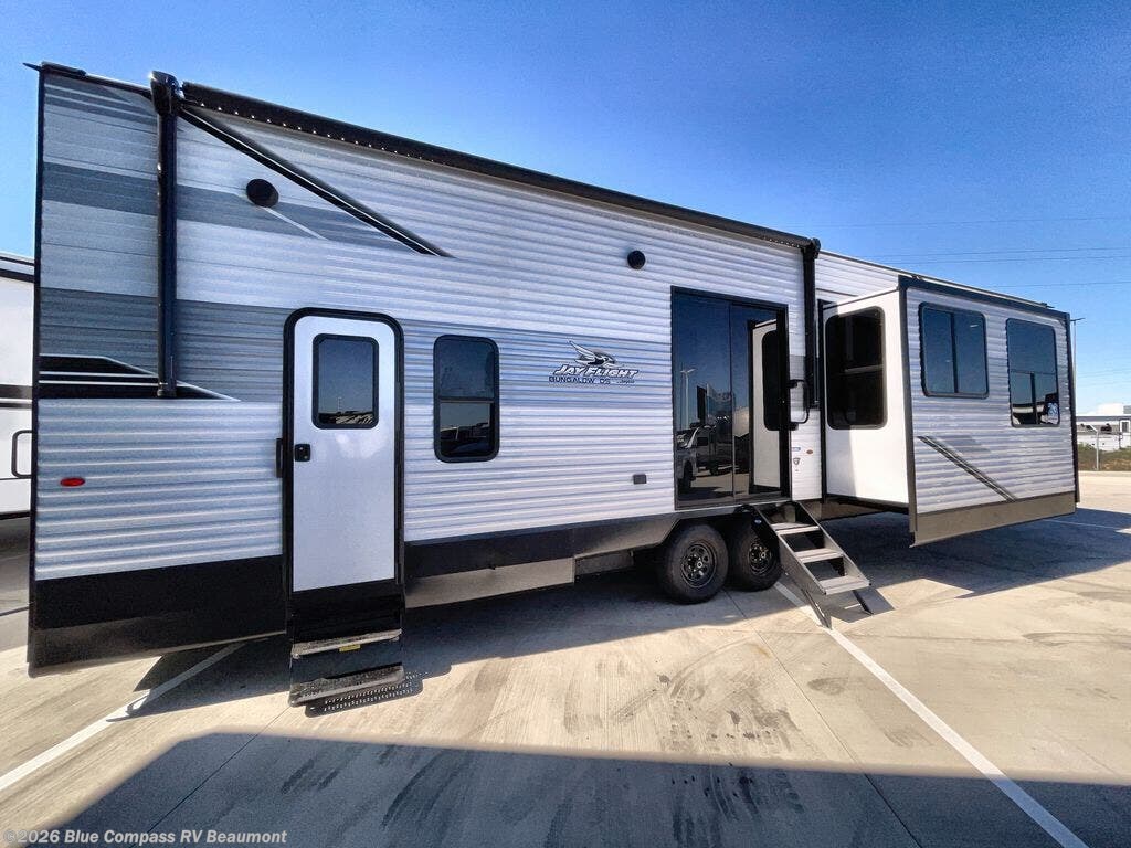 New 2027 Jayco Jay Flight Bungalow 404LOFT DS available in Vidor, Texas