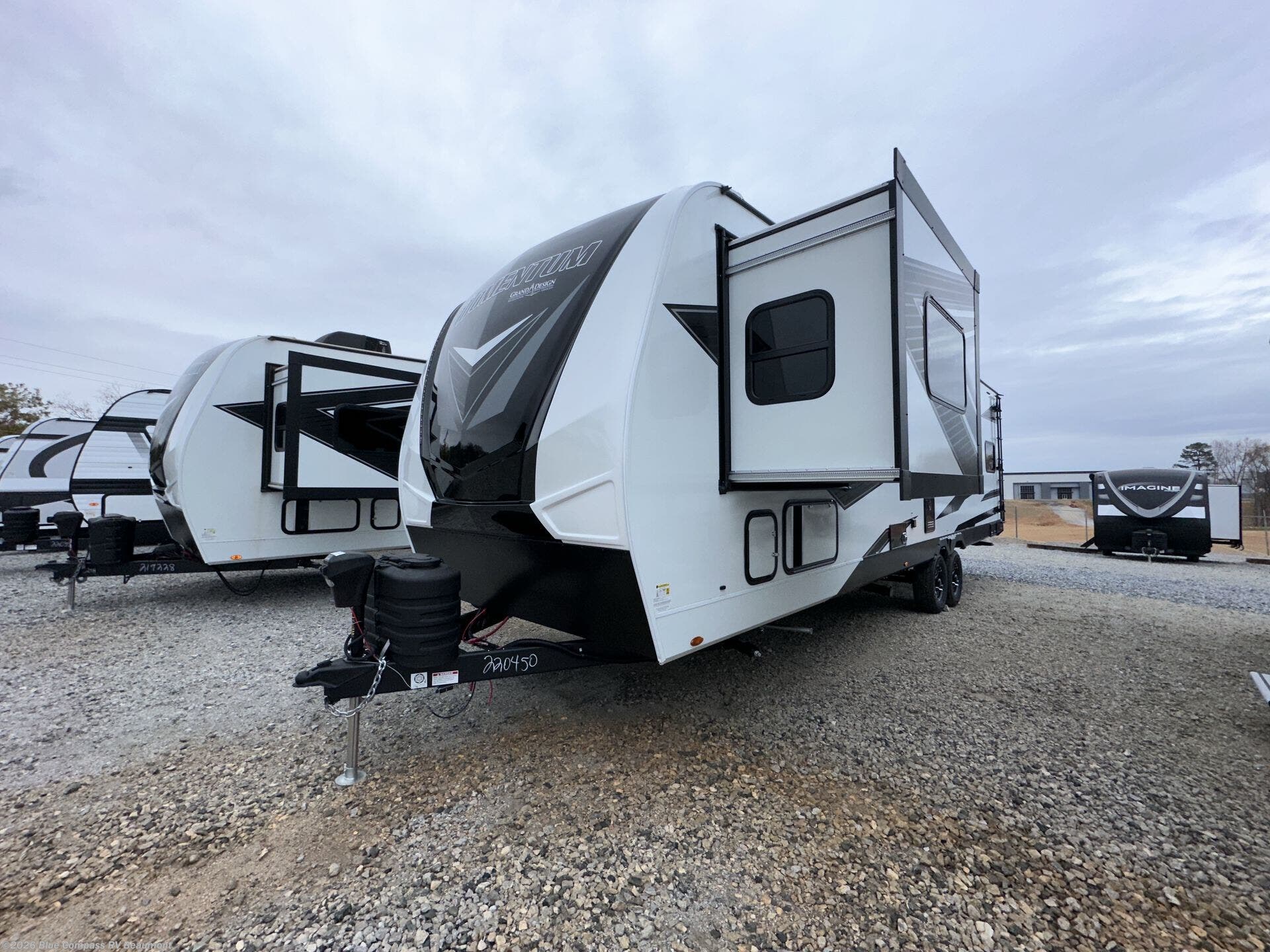 2027 Grand Design Momentum G-Class 31G - New Toy Hauler For Sale by Blue Compass RV Beaumont in Vidor, Texas
